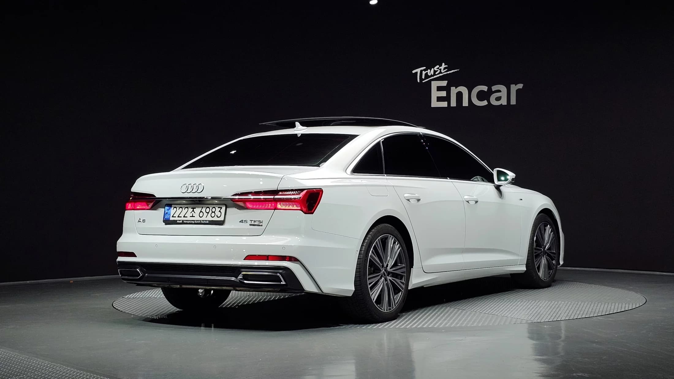 Audi A6 45 TFSI Quattro Premium, 2023 г. 27224 км. — фото 2
