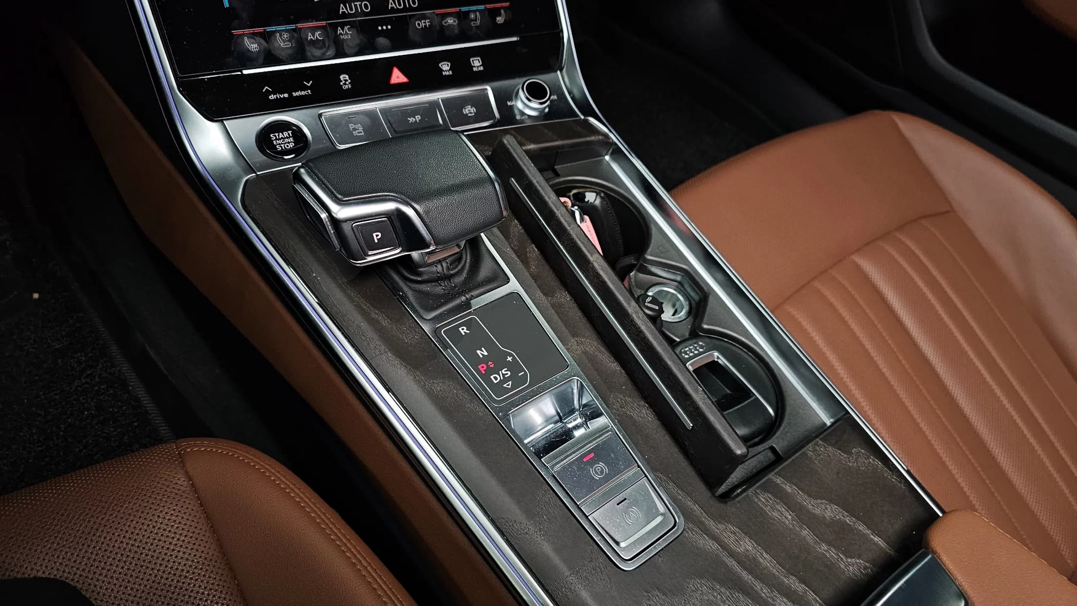 Audi A6 45 TFSI Quattro Premium, 2023 г. 27224 км. — фото 9