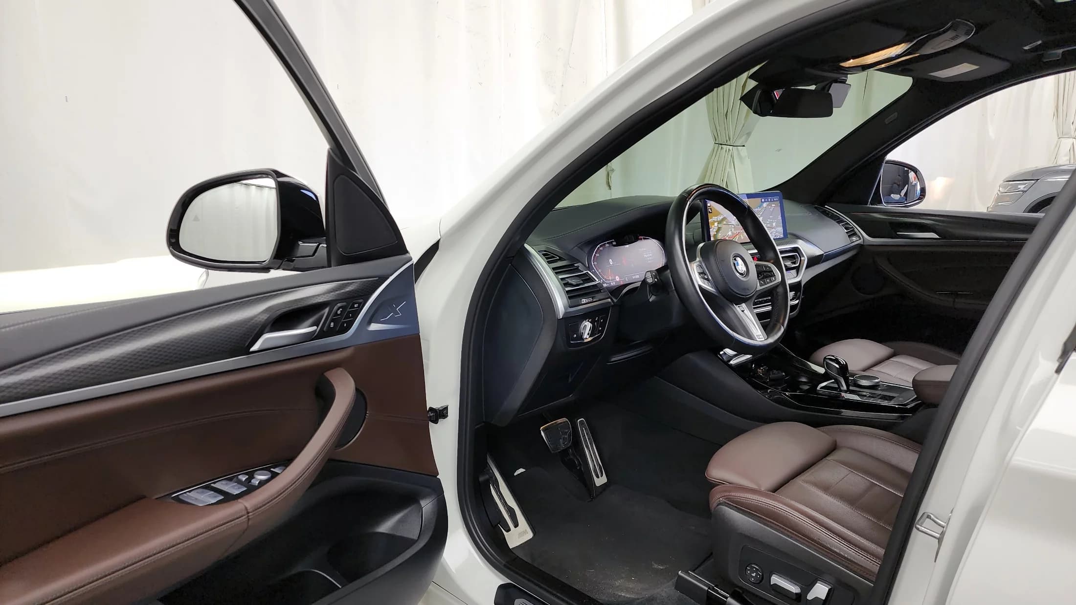 BMW X3 xDrive 20i M Sports Pro, 2023 г. 28228 км. — фото 10