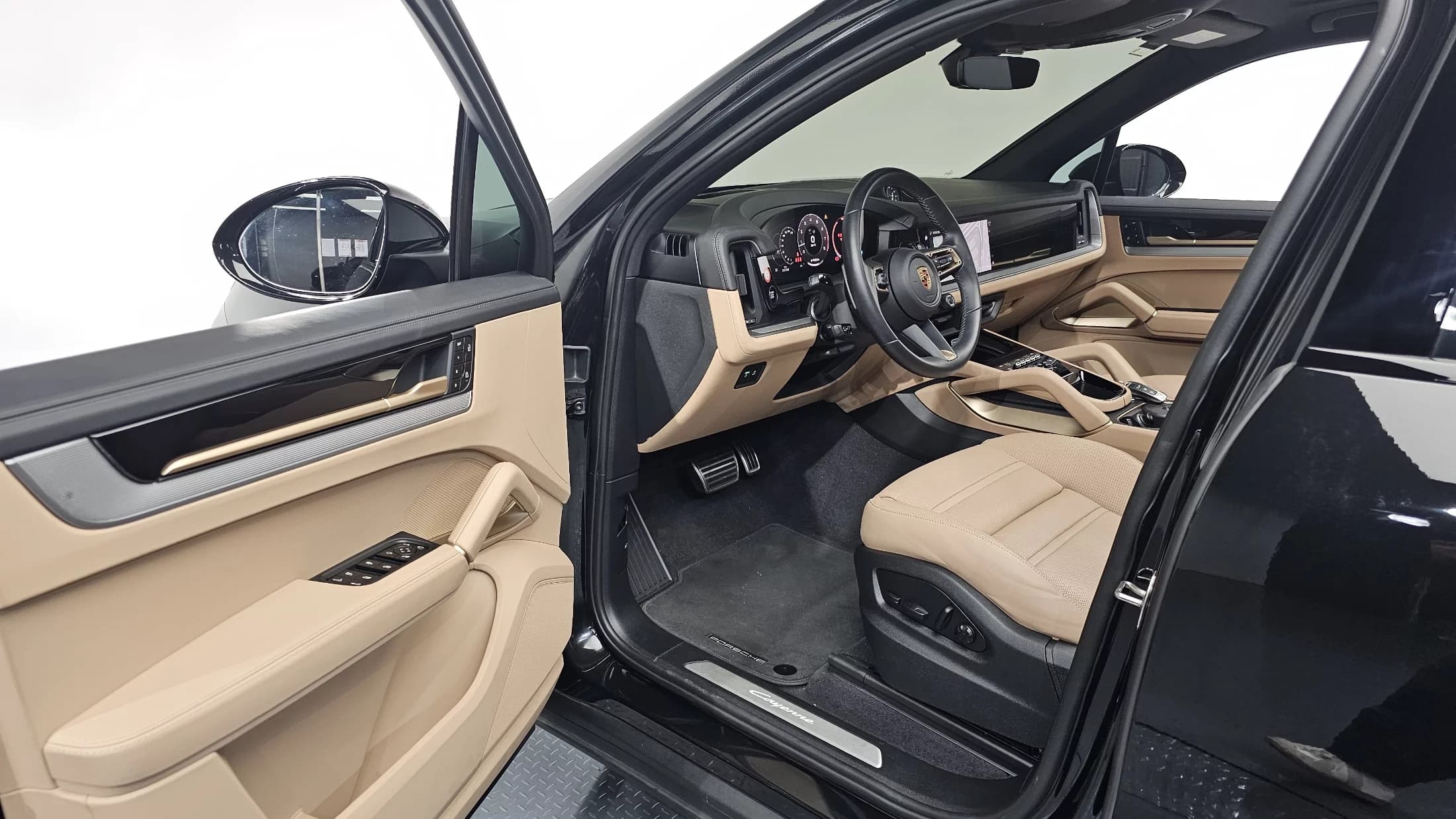 Porsche CAYENNE 3.0, 2024 г. 26356 км. — фото 10