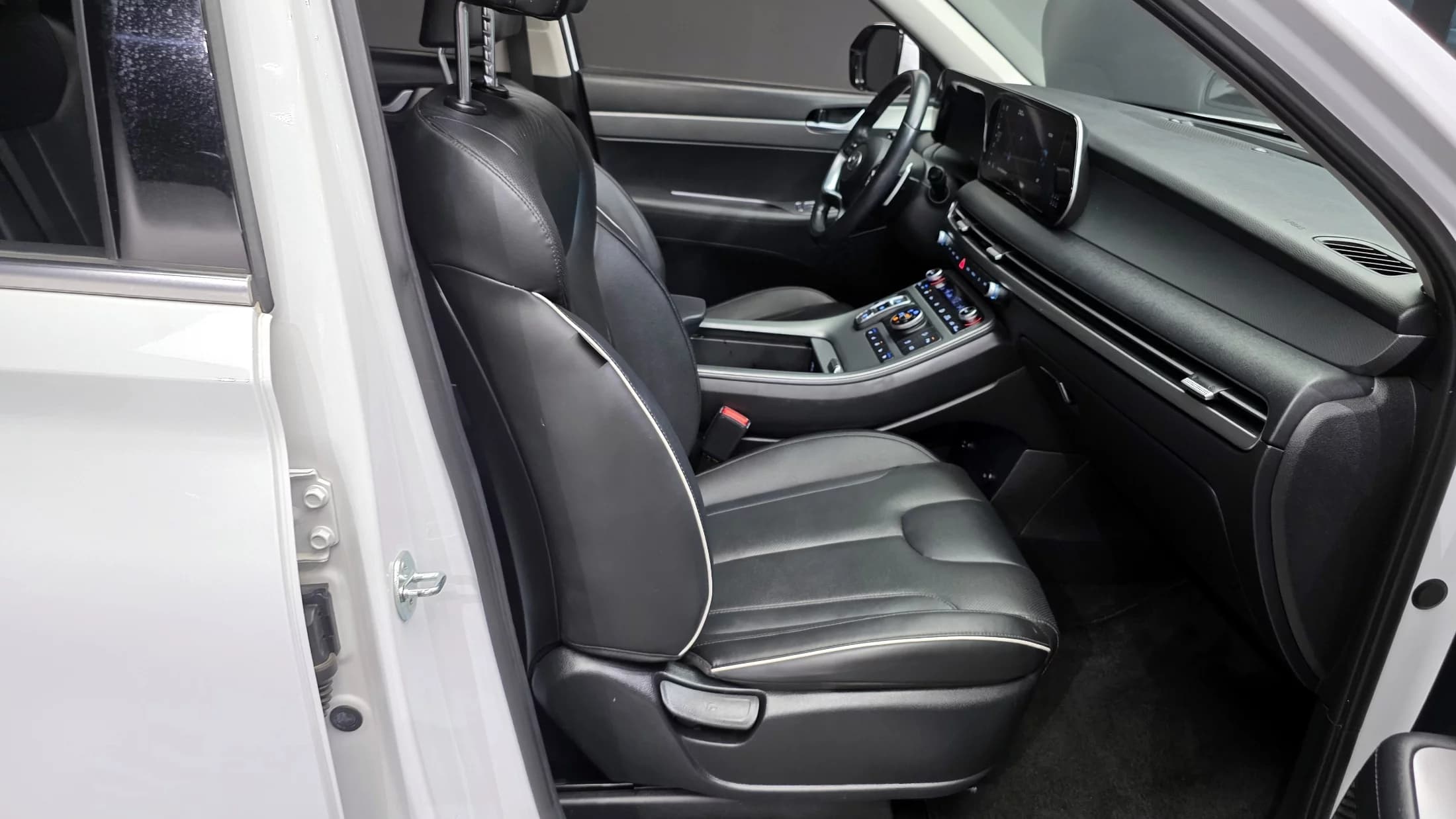 Hyundai Palisade Diesel 2.2 4WD Exclusive, 2023 г. 57186 км. — фото 12