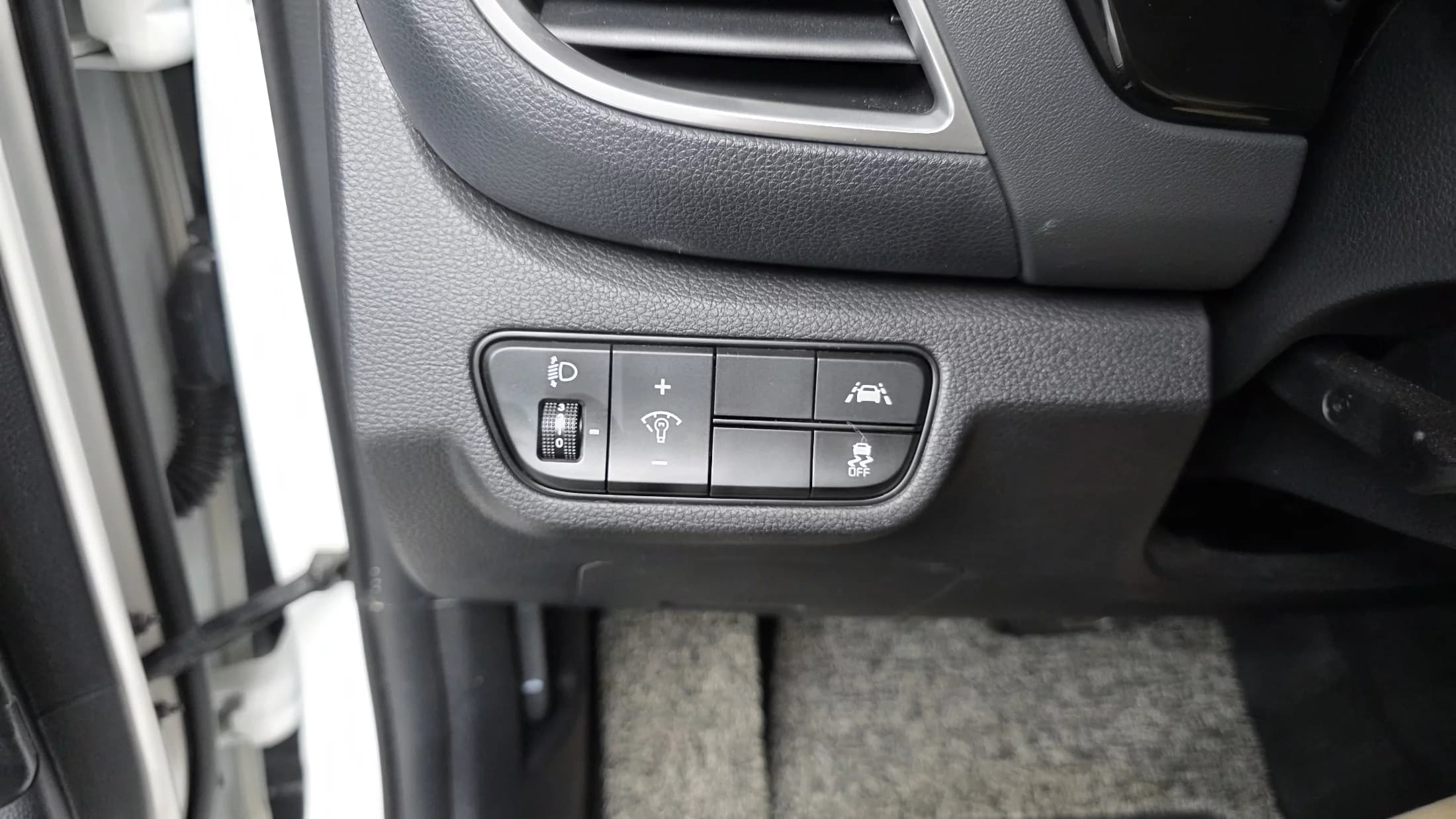 Kia Seltos Gasoline 1.6 Turbo 2WD Gravity, 2022 г. 16854 км. — фото 13