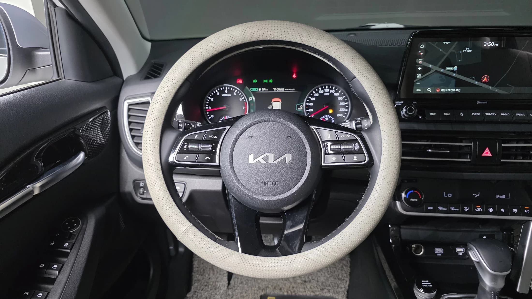 Kia Seltos Gasoline 1.6 Turbo 2WD Gravity, 2022 г. 16854 км. — фото 14