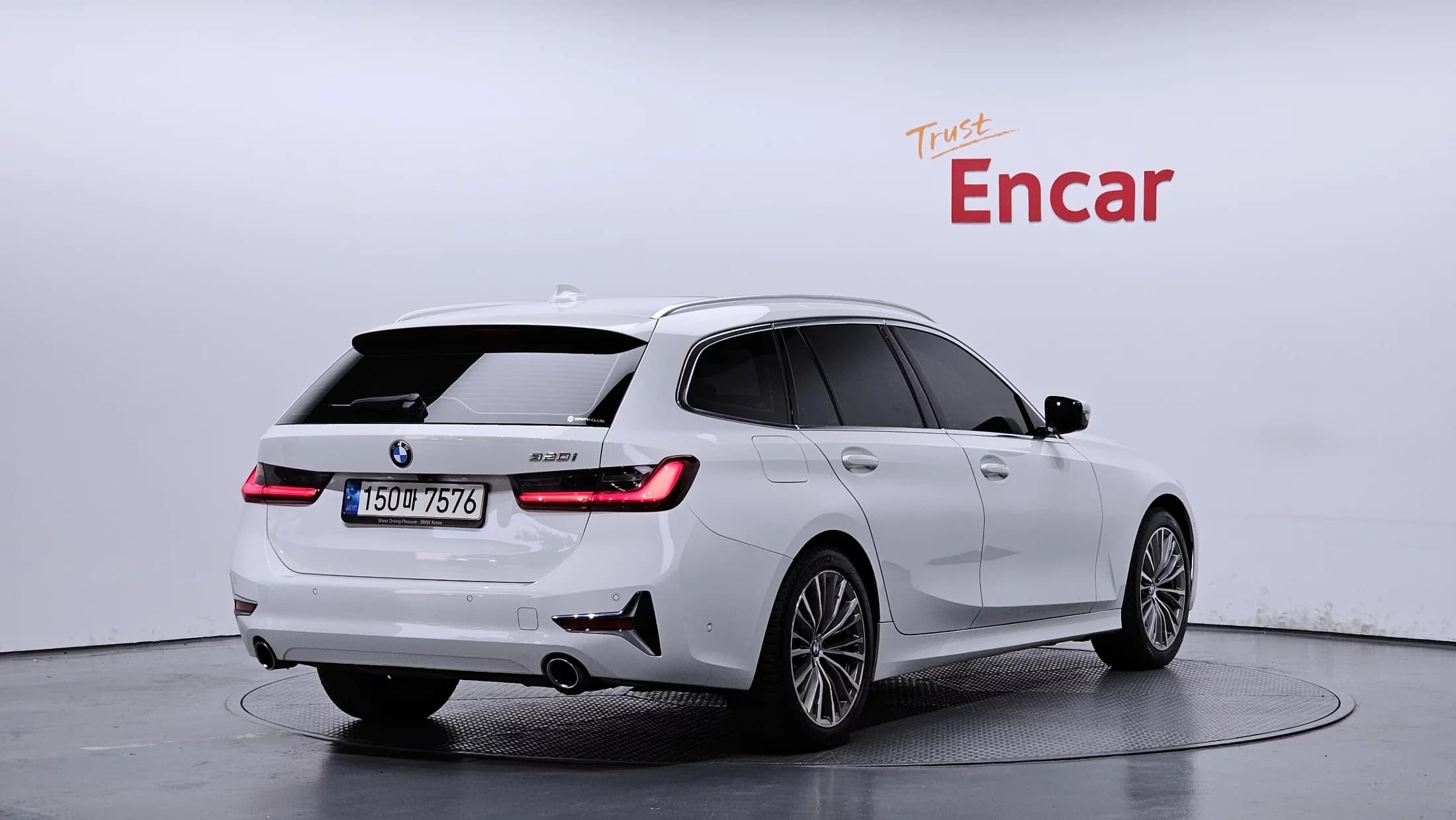 BMW 3-Series 320i Touring Luxury, 2021 г. 73734 км. — фото 2