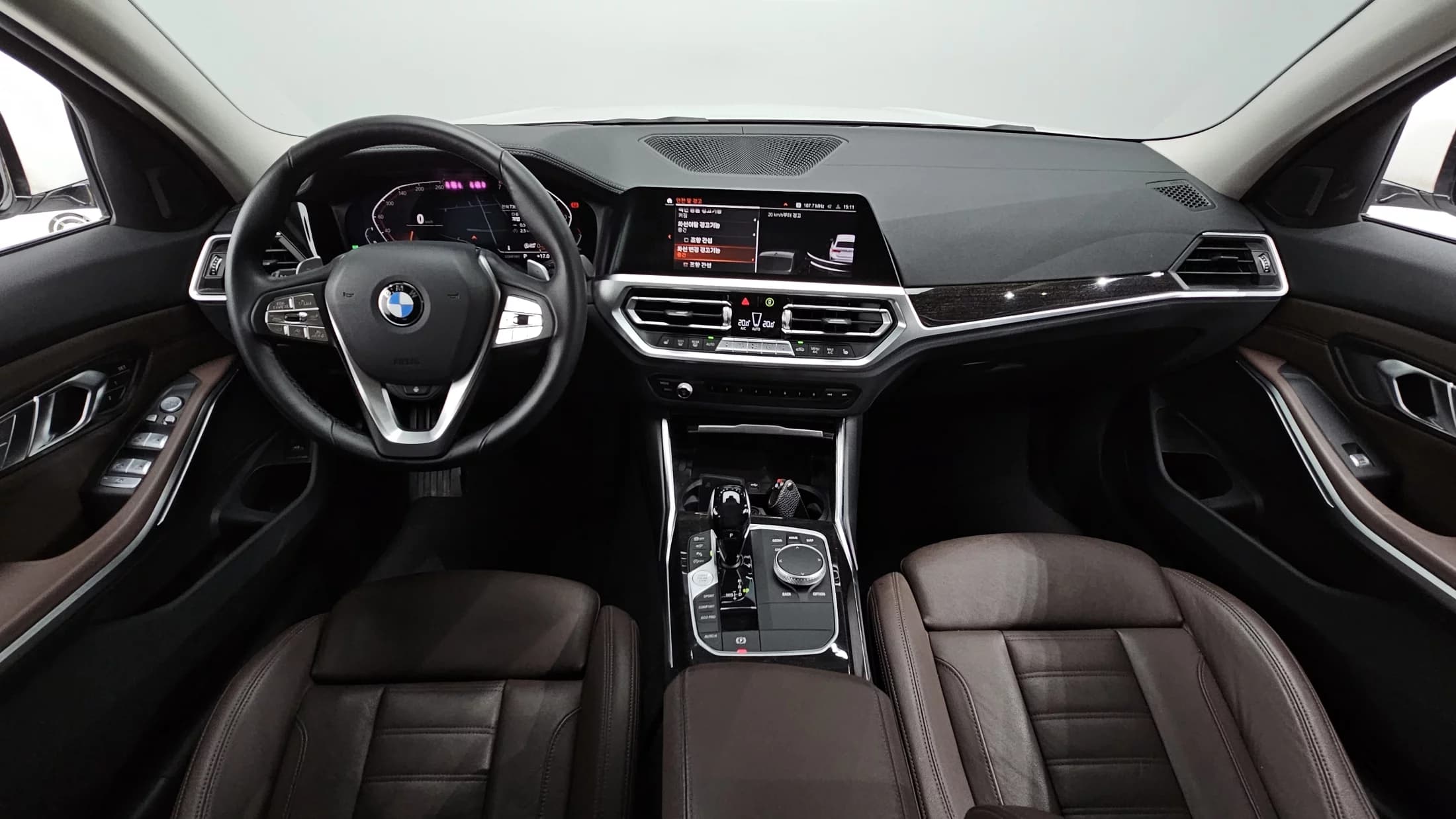 BMW 3-Series 320i Touring Luxury, 2021 г. 73734 км. — фото 7