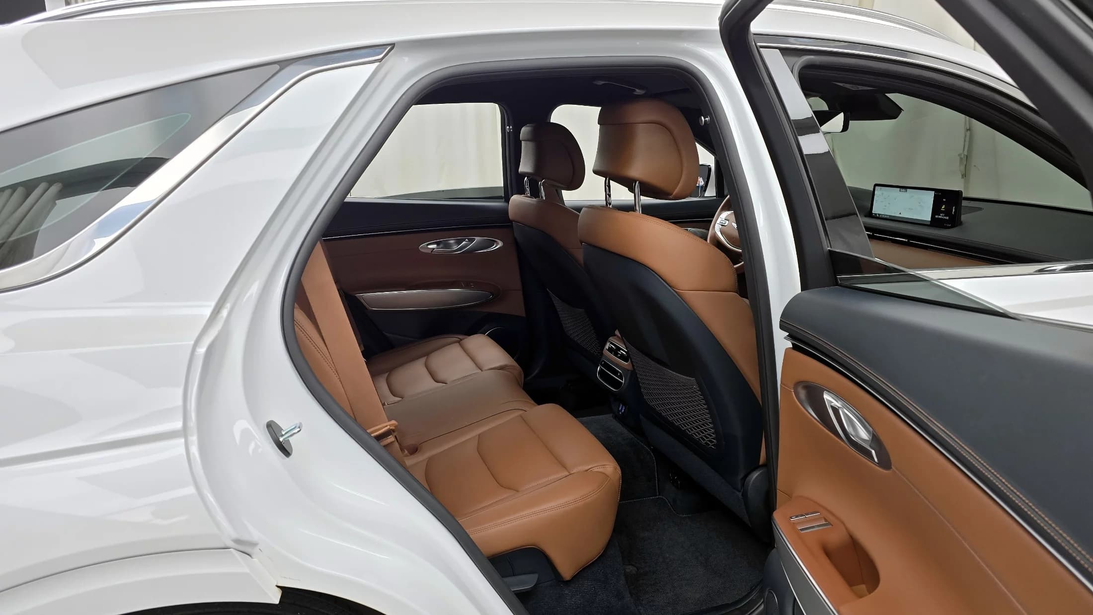 Genesis GV70 2.2 Diesel AWD, 2023 г. 47505 км. — фото 12