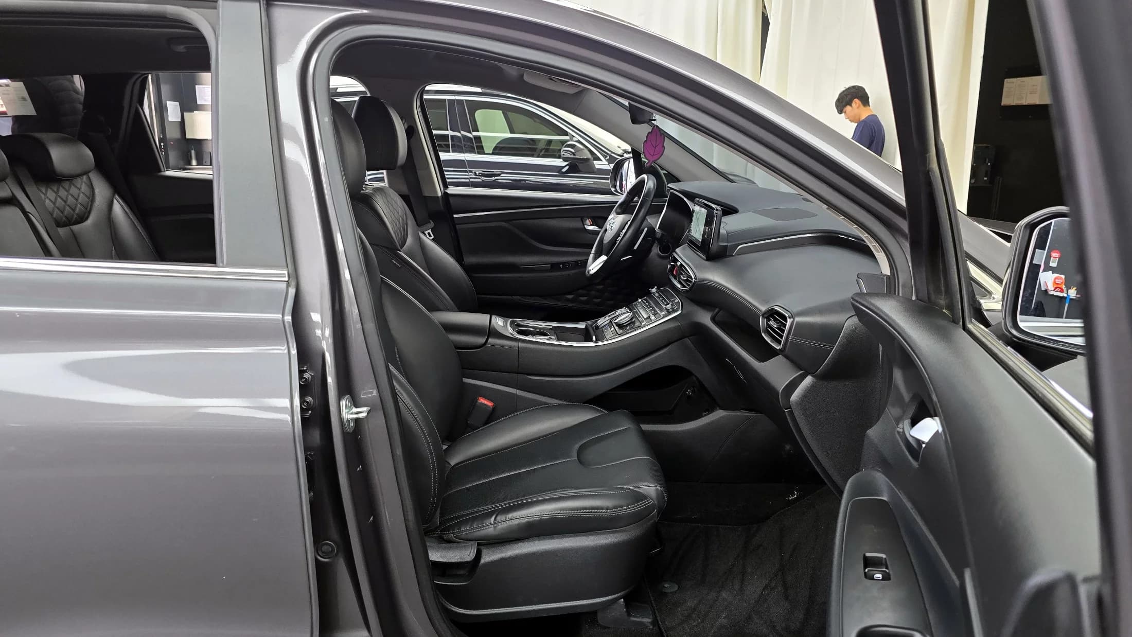 Hyundai Santa Fe Diesel 2.2 4WD Exclusive, 2023 г. 31856 км. — фото 11