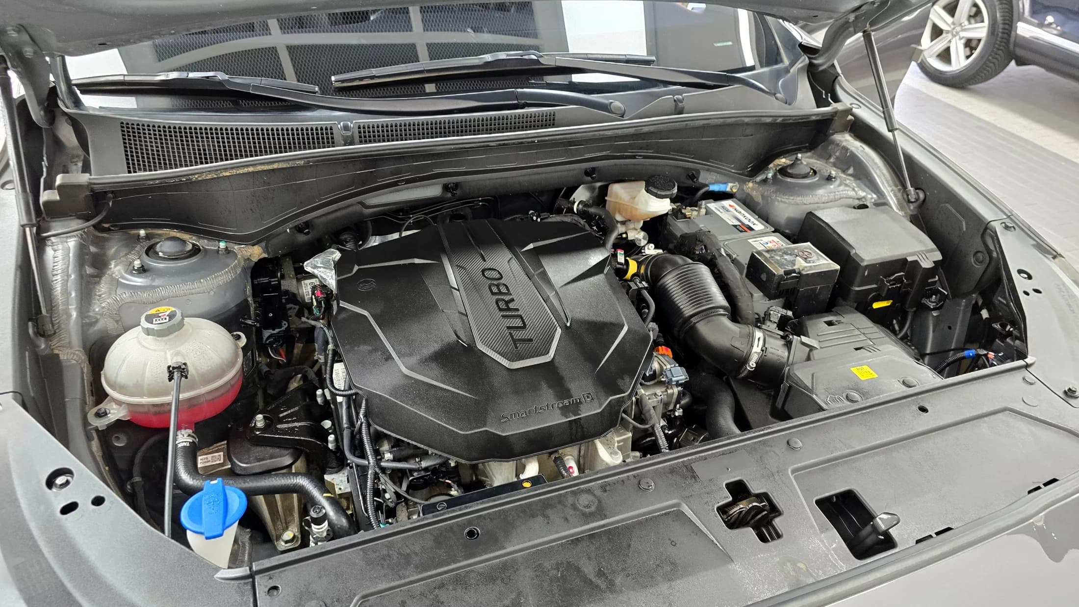 Hyundai Santa Fe Diesel 2.2 4WD Exclusive, 2023 г. 31856 км. — фото 6