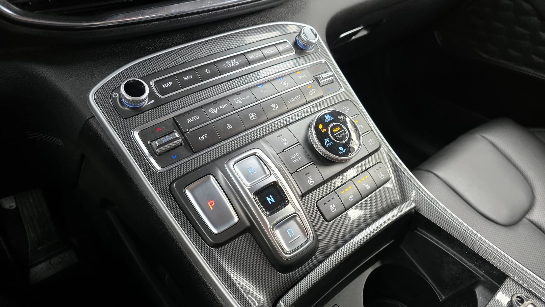 Hyundai Santa Fe Diesel 2.2 4WD Exclusive, 2023 г. 31856 км. — фото 9