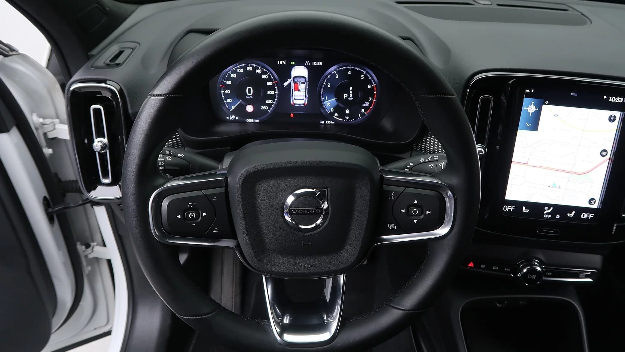 Volvo XC40 B4 R-Design, 2022 г. 100650 км. — фото 19