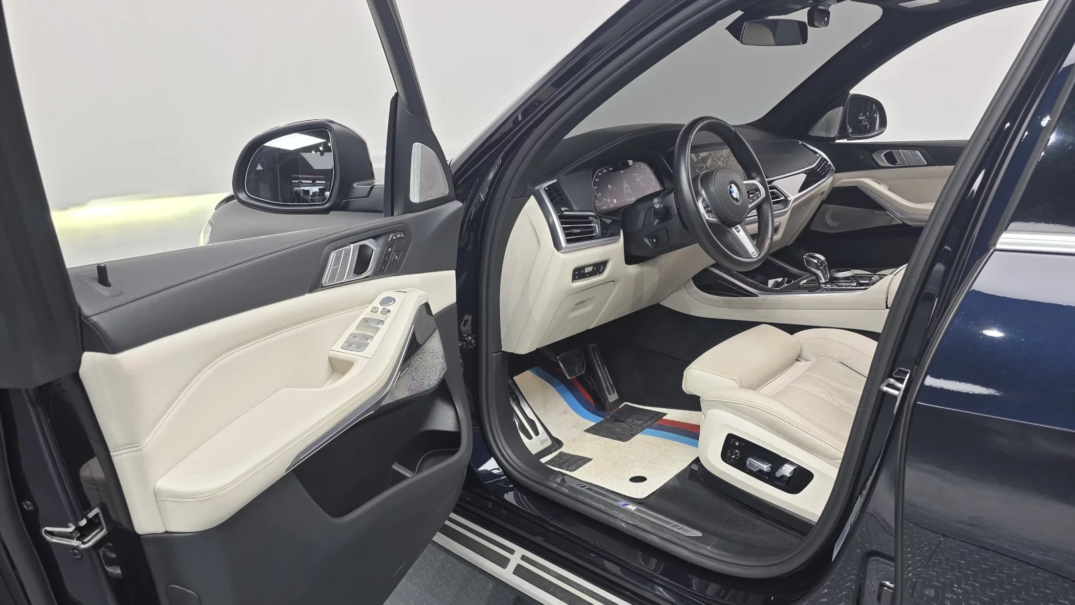 BMW X7 xDrive 40i M Sport 6STR, 2021 г. 66096 км. — фото 11