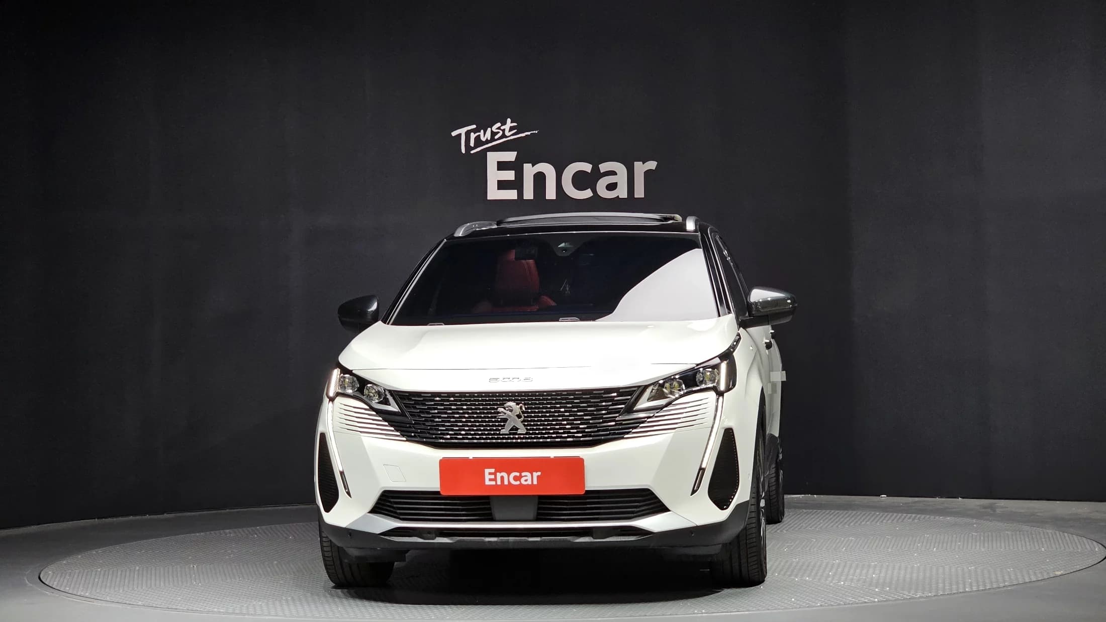Peugeot 5008 1.2 Pure Tech GT, 2024 г. 18124 км. — фото 3
