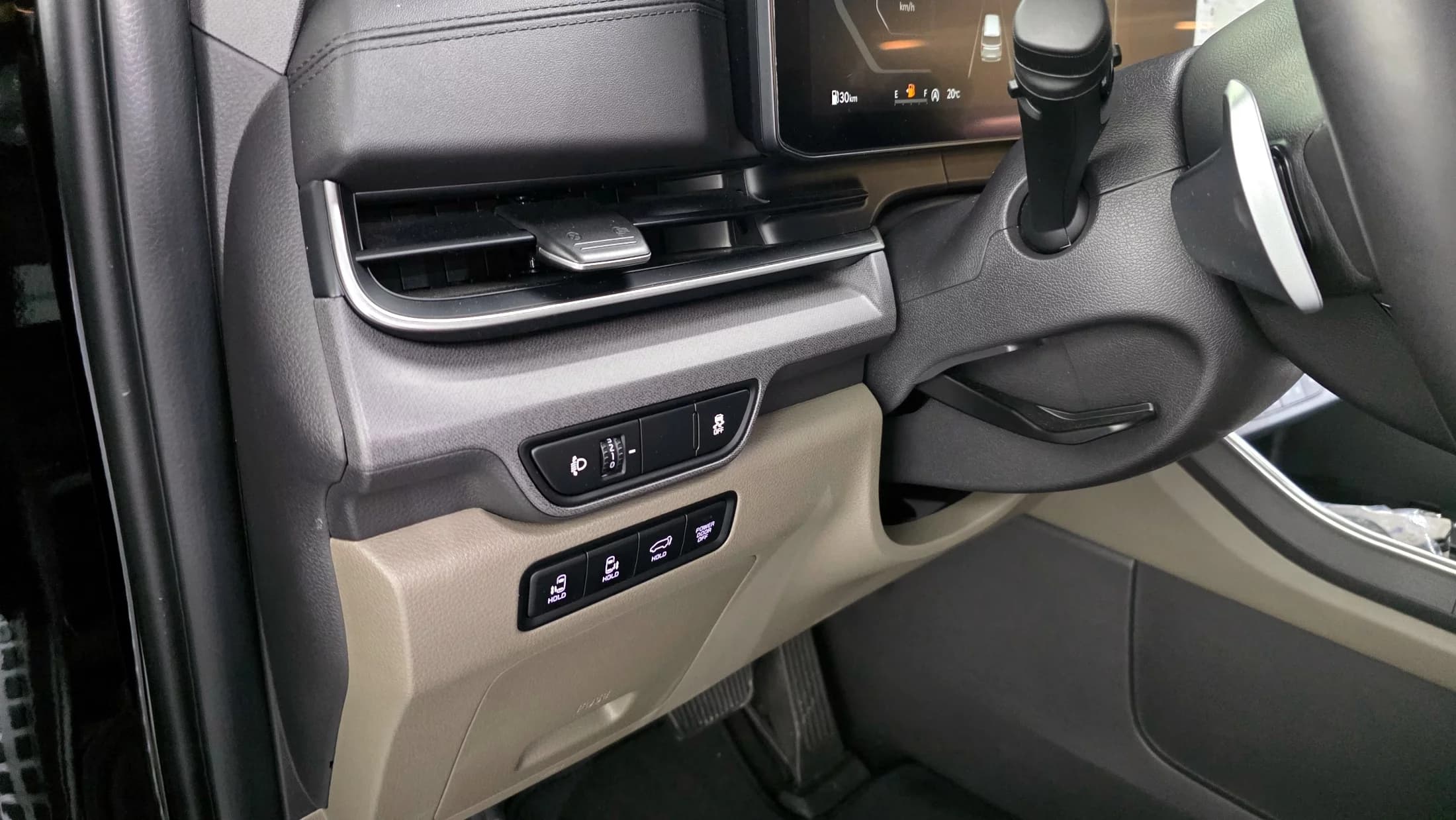 Kia Carnival 9-Seater Noblesse, 2024 г. 20277 км. — фото 17