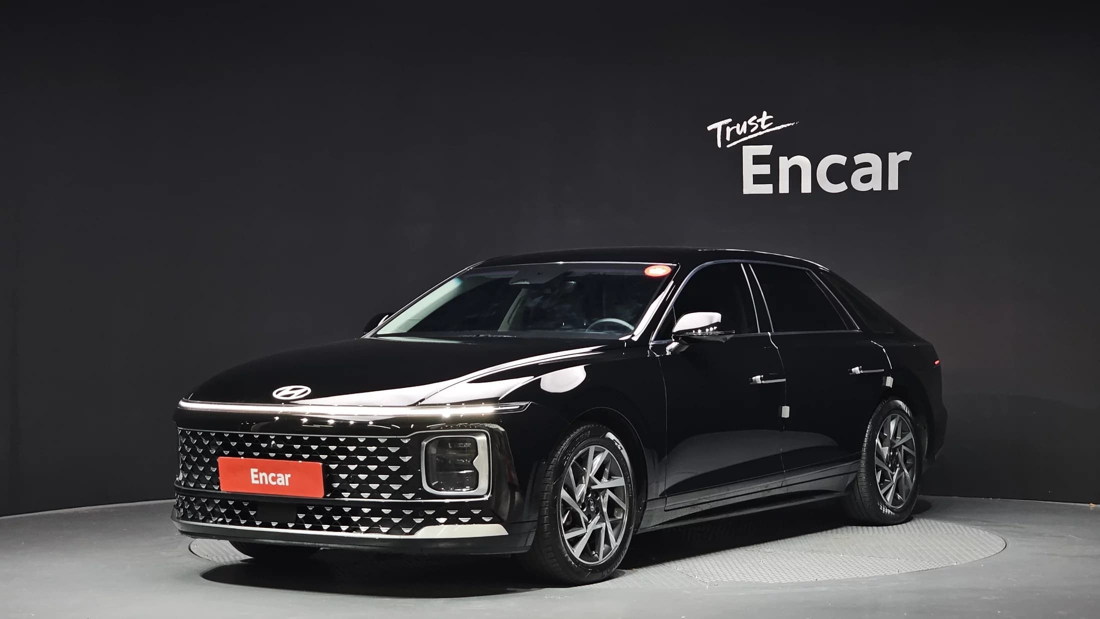 Hyundai Grandeur 2,5 Gasoline 2WD Exclusive, 2022 г. 72270 км.