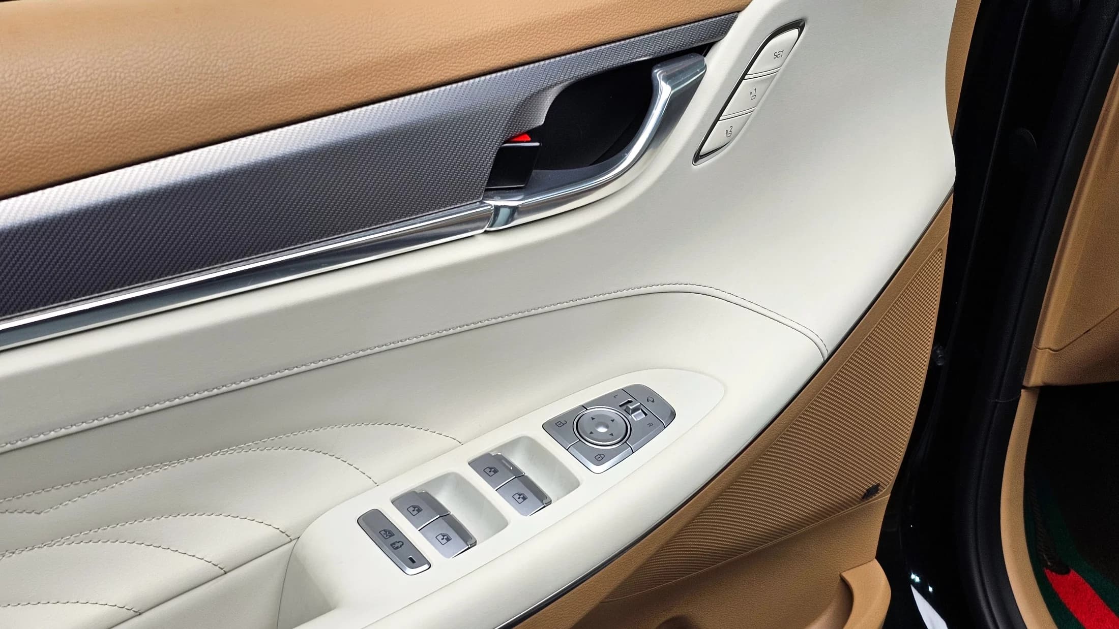 Hyundai Grandeur 2.5 Calligraphy, 2022 г. 105501 км. — фото 14