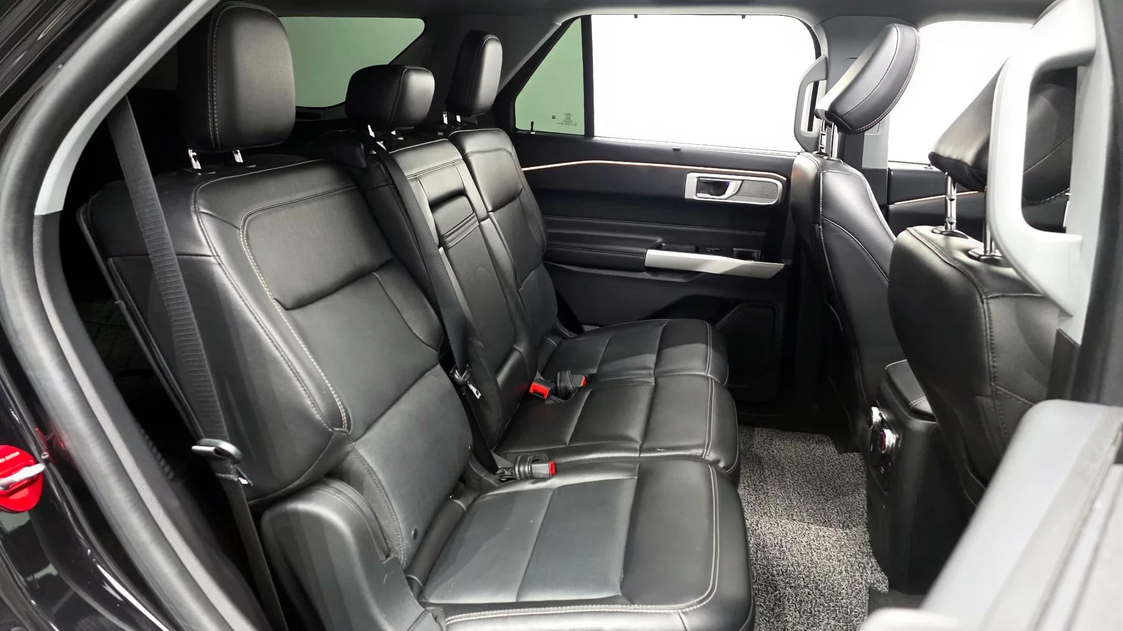 Ford EXPLORER 2.3 LimIted 4WD, 2022 г. 24459 км. — фото 12