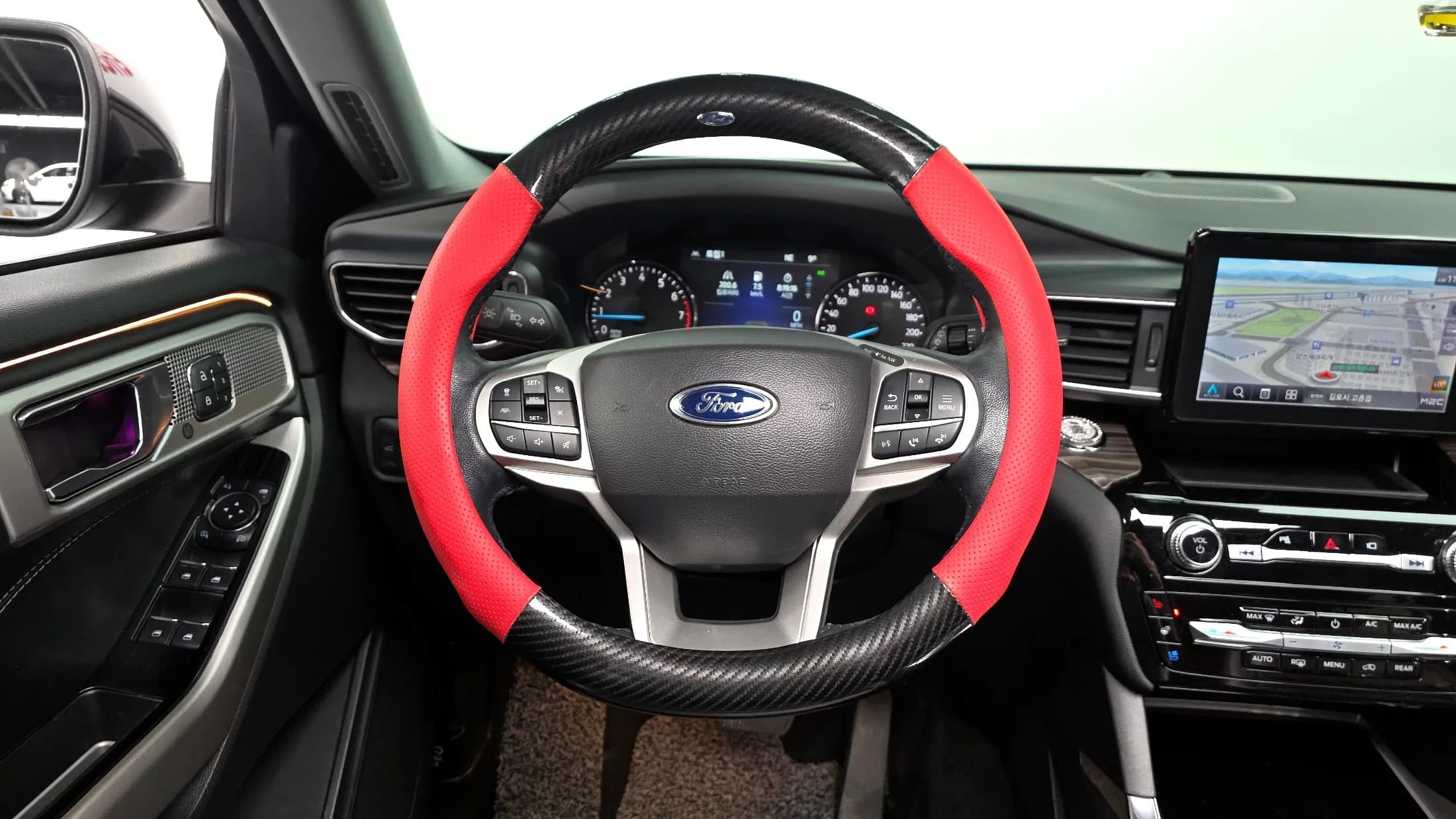 Ford EXPLORER 2.3 LimIted 4WD, 2022 г. 24459 км. — фото 13