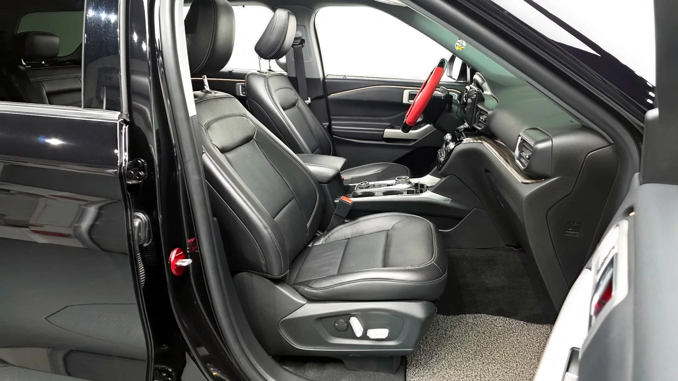 Ford EXPLORER 2.3 LimIted 4WD, 2022 г. 24459 км. — фото 10