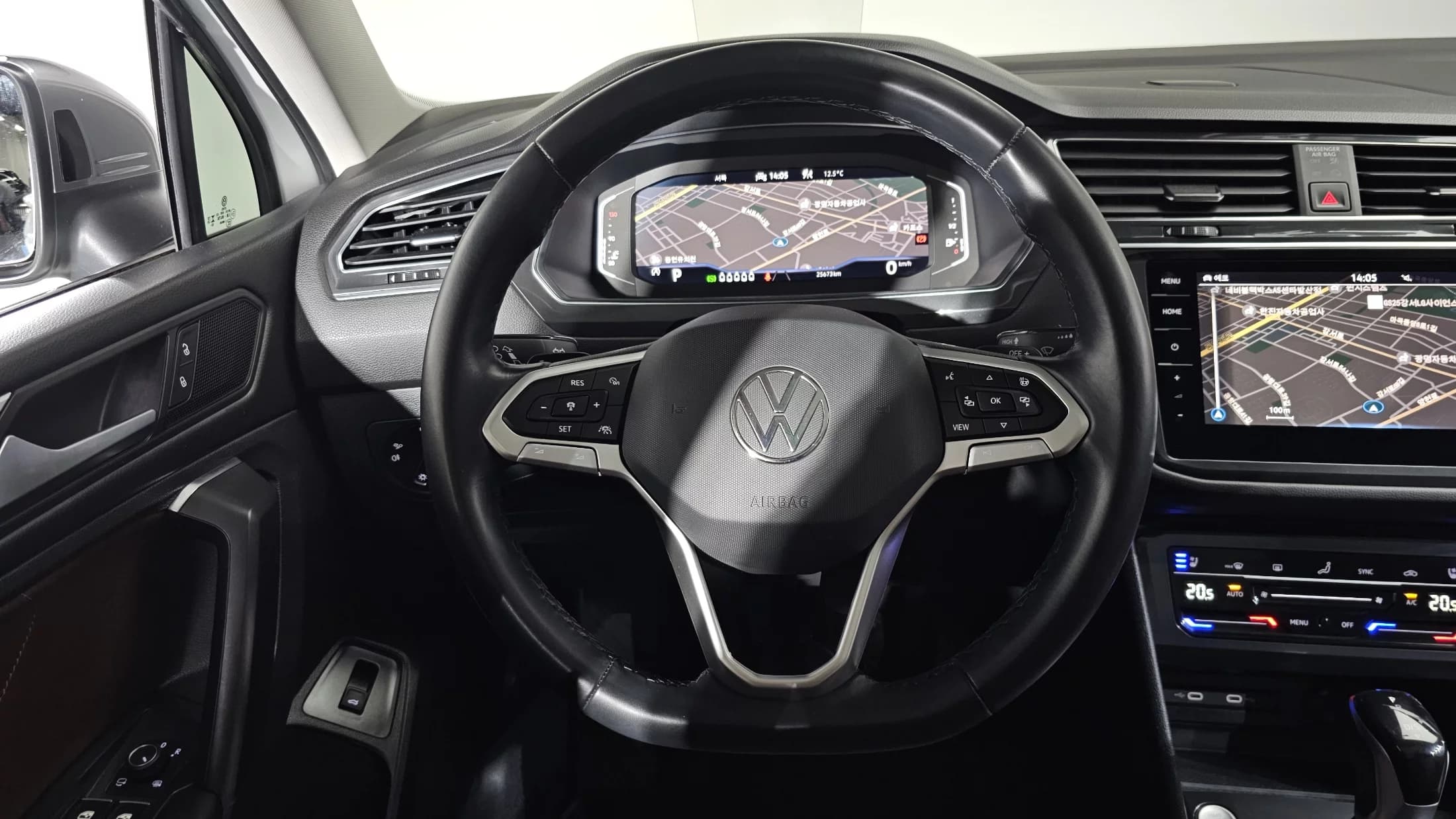 Volkswagen TIGUAN 2.0 TSI Prestige, 2023 г. 25737 км. — фото 12