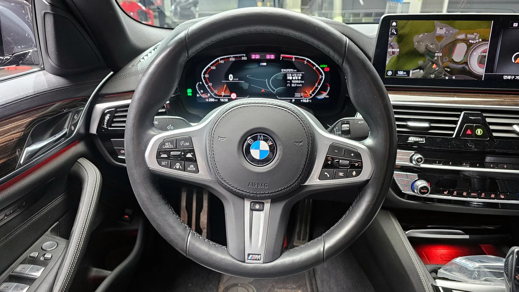 BMW 5-Series 520i M Sport, 2021 г. 27399 км. — фото 13