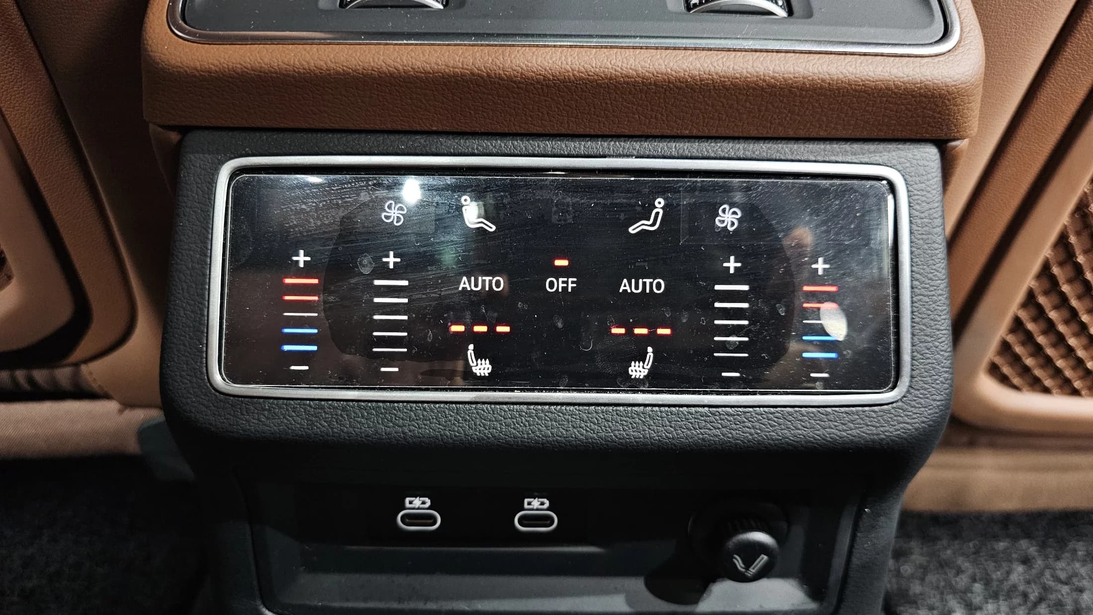 Audi A6 40 TDI Quattro Premium C7, 2023 г. 25753 км. — фото 18