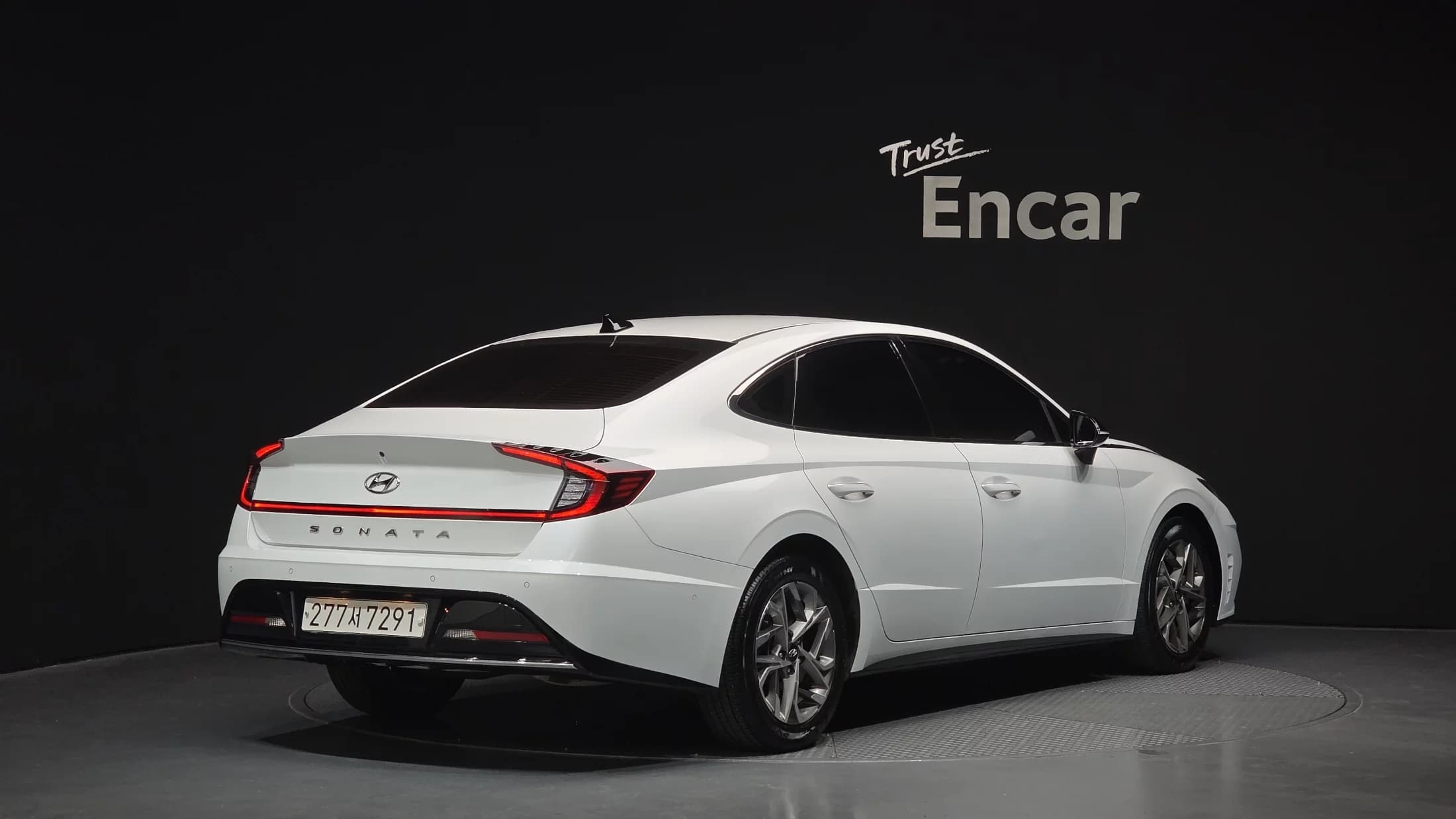 Hyundai Sonata 2.0 Premium Plus, 2021 г. 48445 км. — фото 2