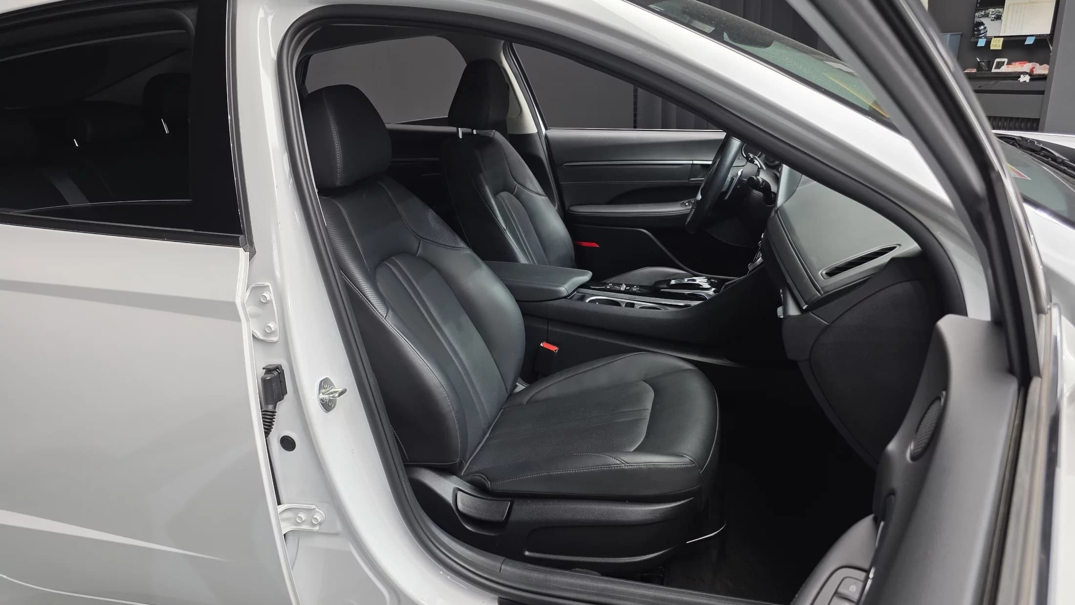 Hyundai Sonata 2.0 Premium Plus, 2021 г. 48445 км. — фото 12