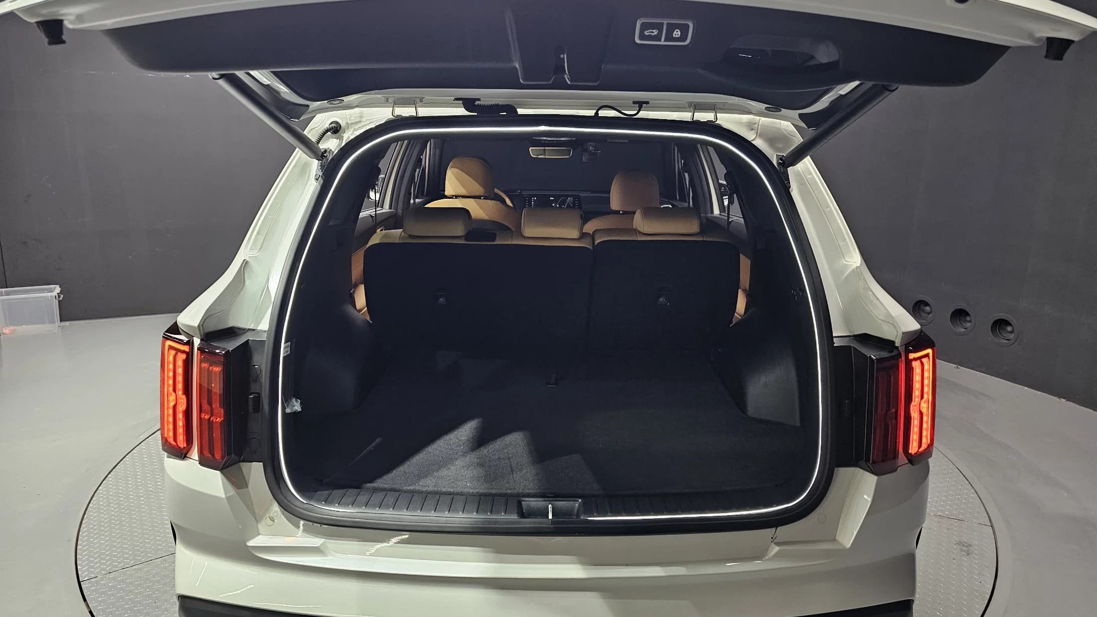 Kia Sorento Diesel 2.2 2WD Noblesse, 2022 г. 63676 км. — фото 20