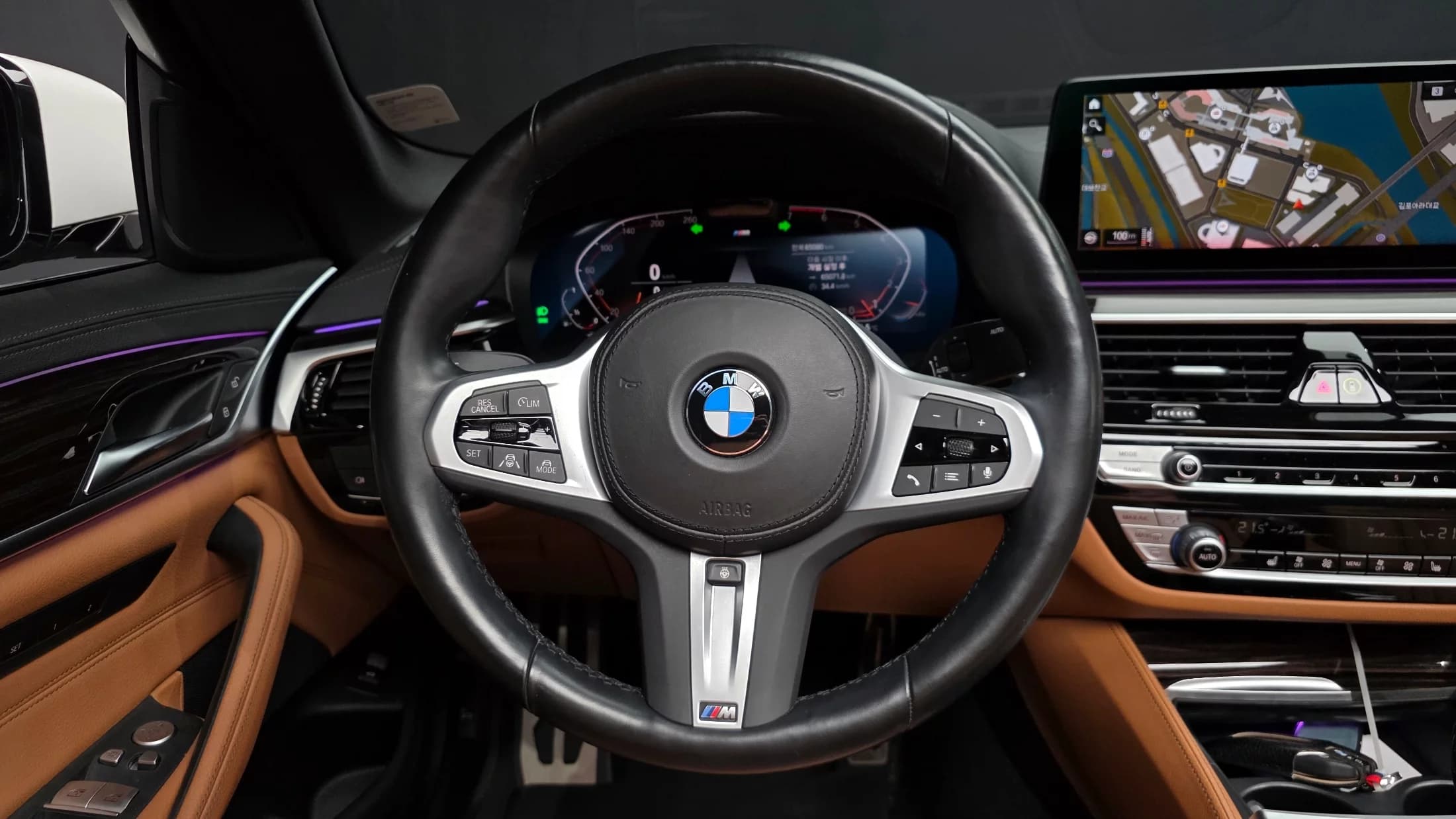 BMW 5-Series 520i M Sport, 2022 г. 65169 км. — фото 13
