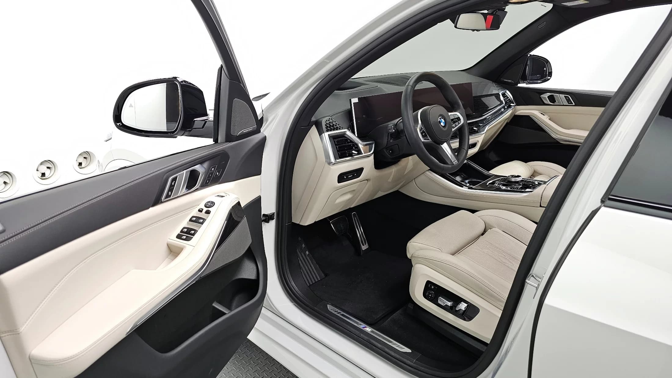 BMW X5 xDrive 30d M Sport, 2025 г. 15140 км. — фото 10