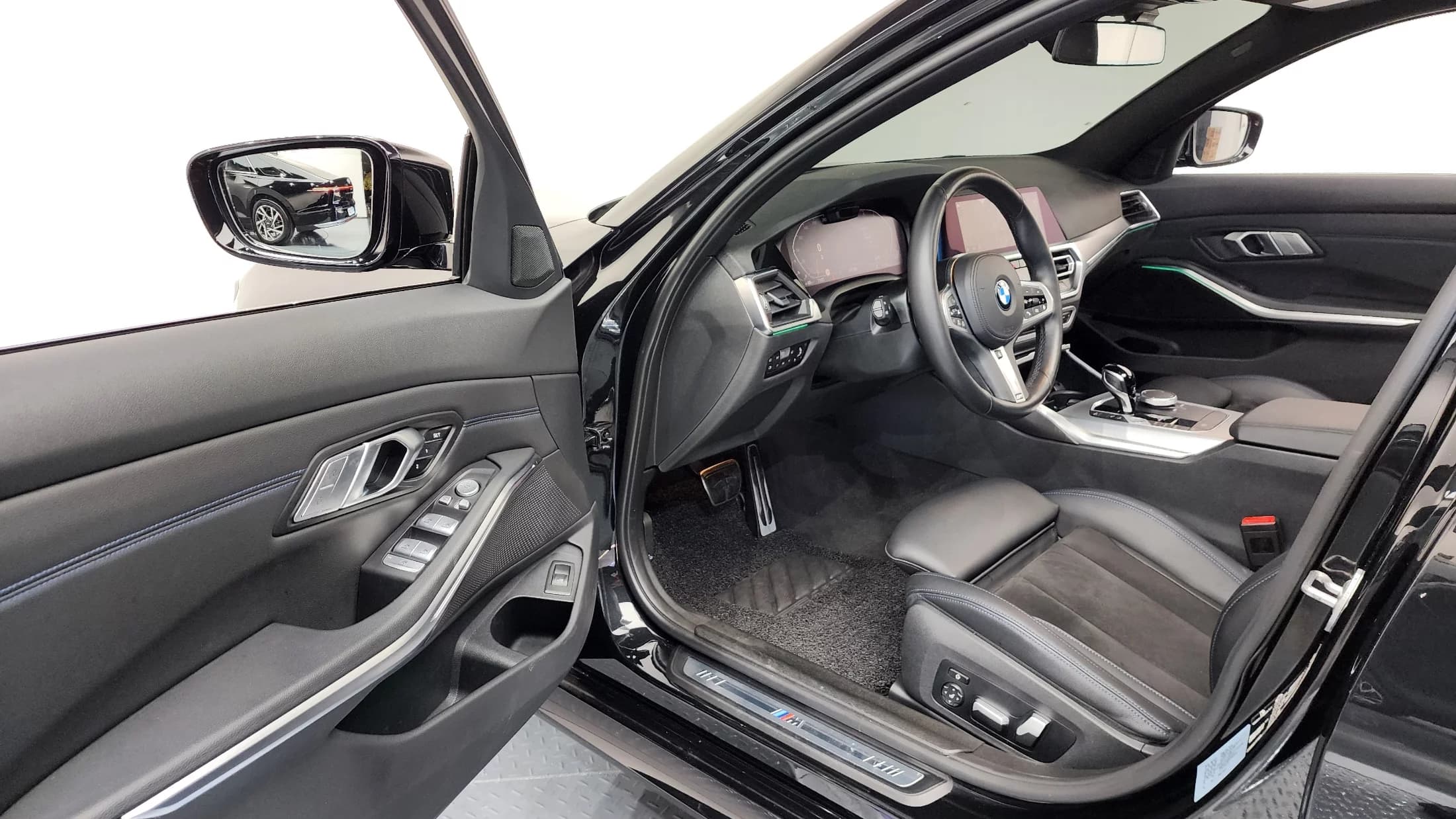 BMW 3-Series 320i M Sport, 2022 г. 49296 км. — фото 10