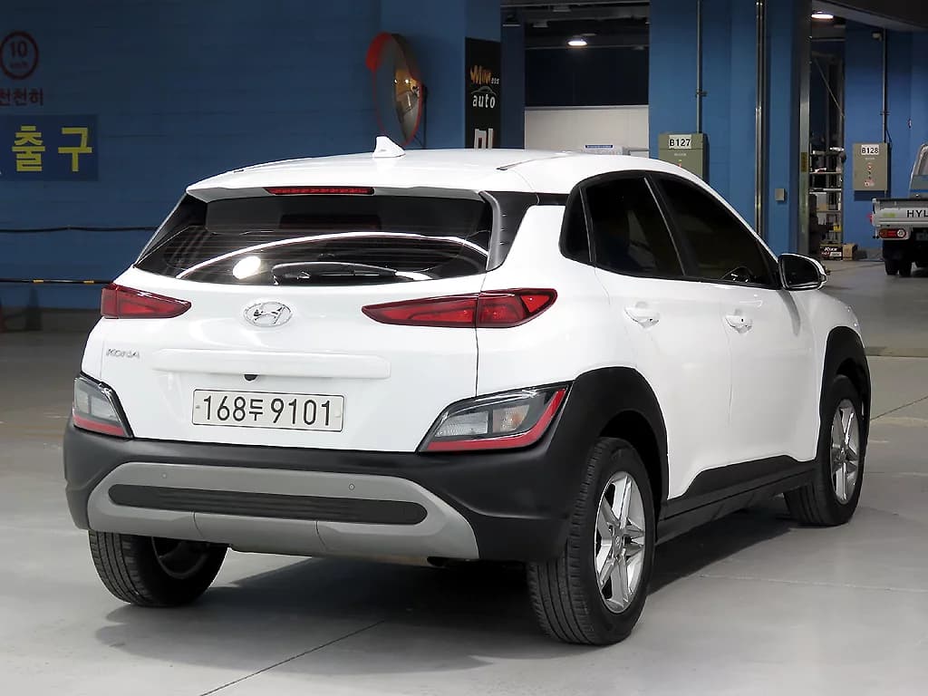 Hyundai Kona Gasoline 2.0 2WD Smart, 2022 г. 120330 км. — фото 2