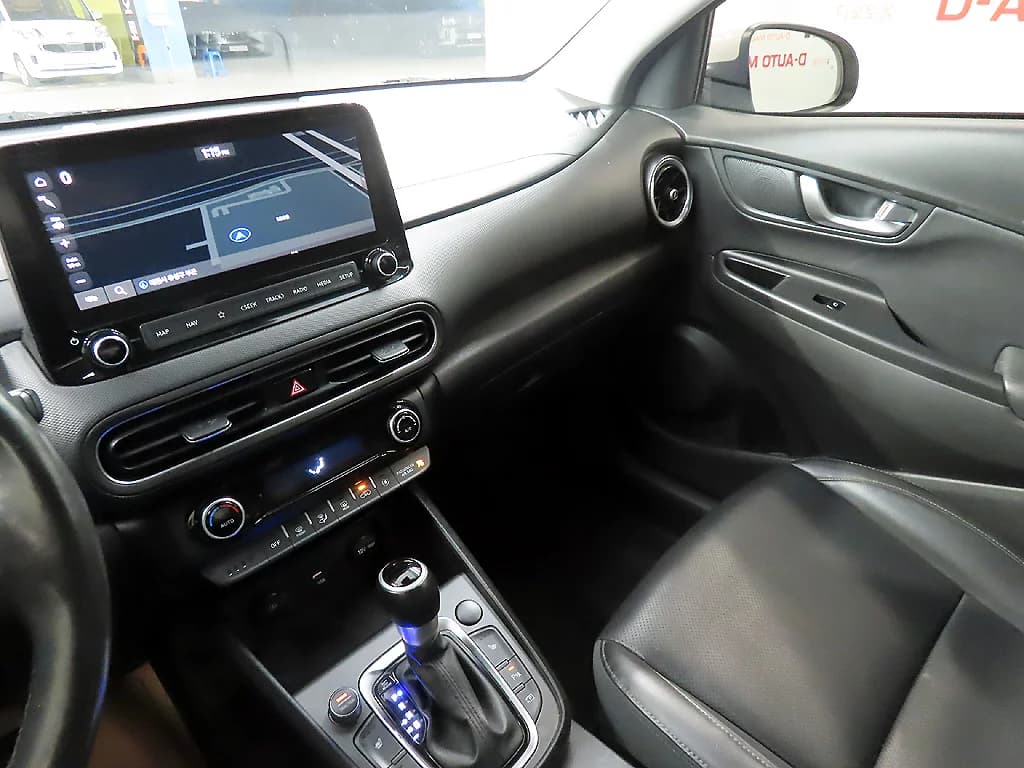 Hyundai Kona Gasoline 2.0 2WD Smart, 2022 г. 120330 км. — фото 13