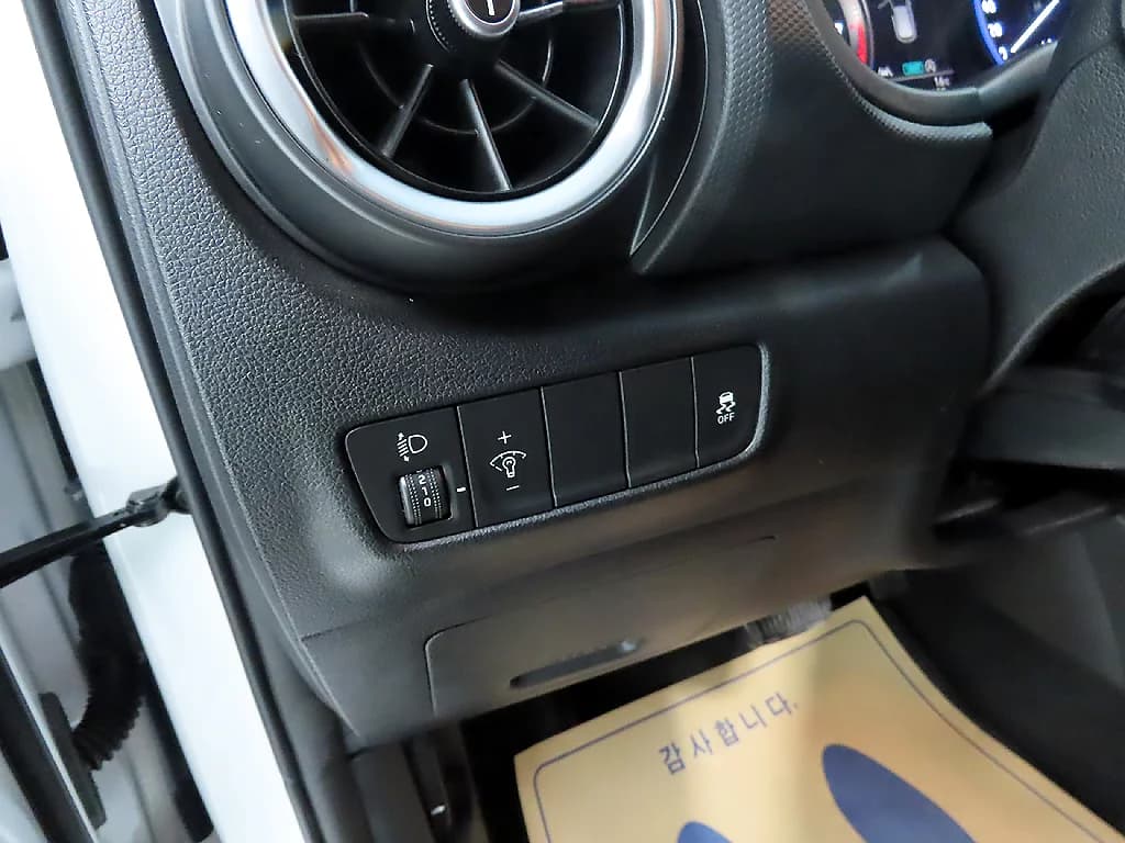 Hyundai Kona Gasoline 2.0 2WD Smart, 2022 г. 120330 км. — фото 16