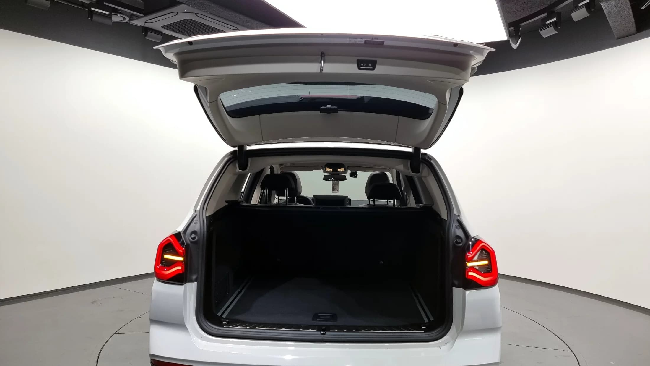 BMW X3 xDrive 20i, 2022 г. 52496 км. — фото 20