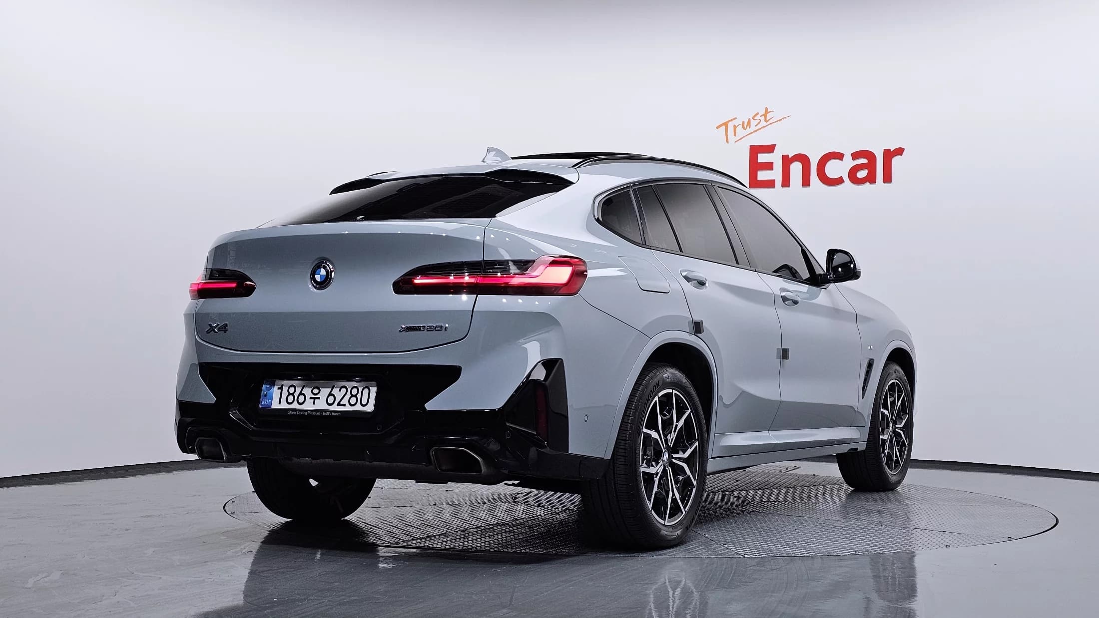BMW X4 xDrive20i M Sport, 2022 г. 77025 км. — фото 2