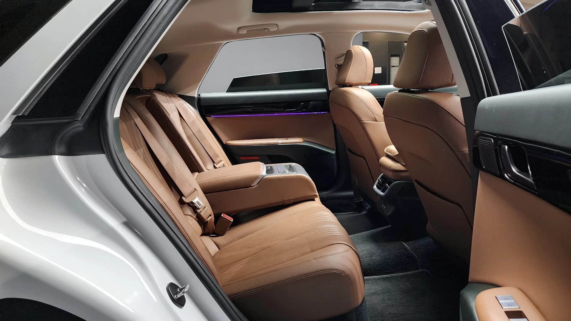 Hyundai Grandeur 2,5 Gasoline 2WD Exclusive, 2023 г. 17094 км. — фото 12