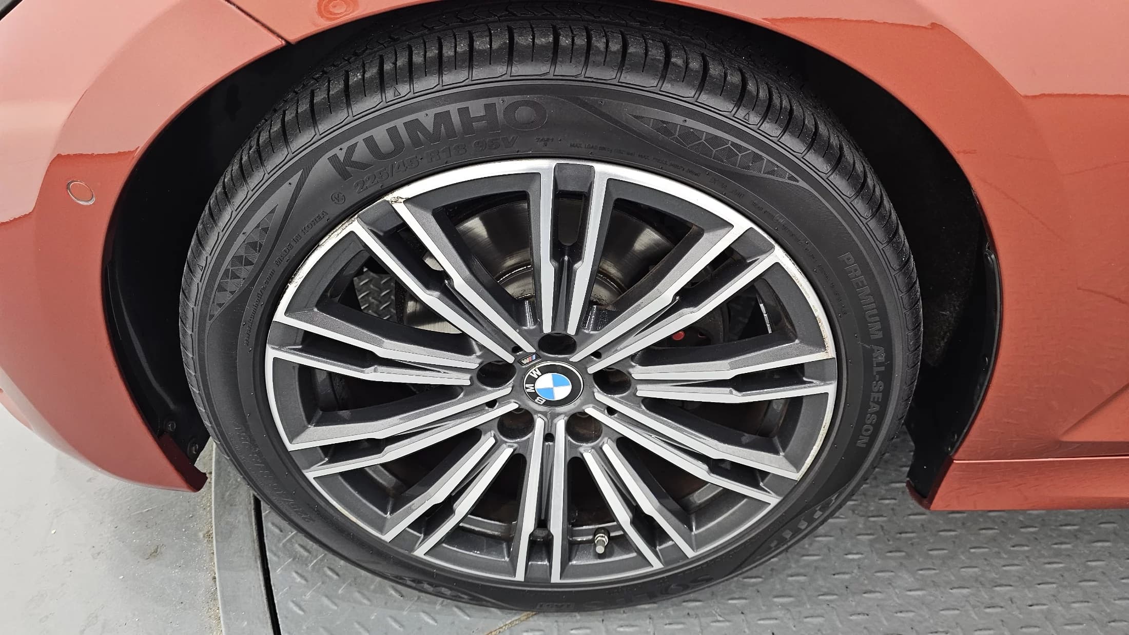 BMW 3-Series 320i M Sport, 2021 г. 57879 км. — фото 5
