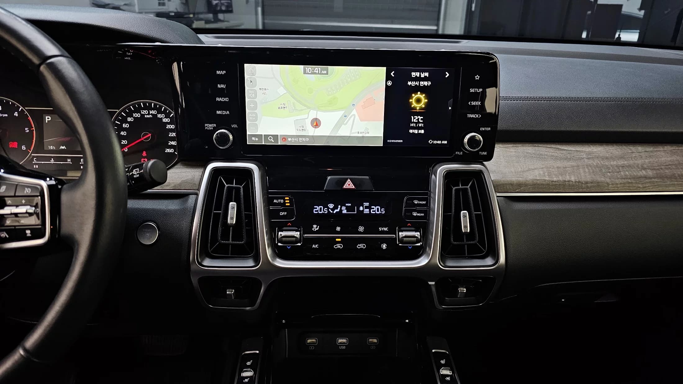Kia Sorento Diesel 2.2 2WD Prestige, 2021 г. 43577 км. — фото 15