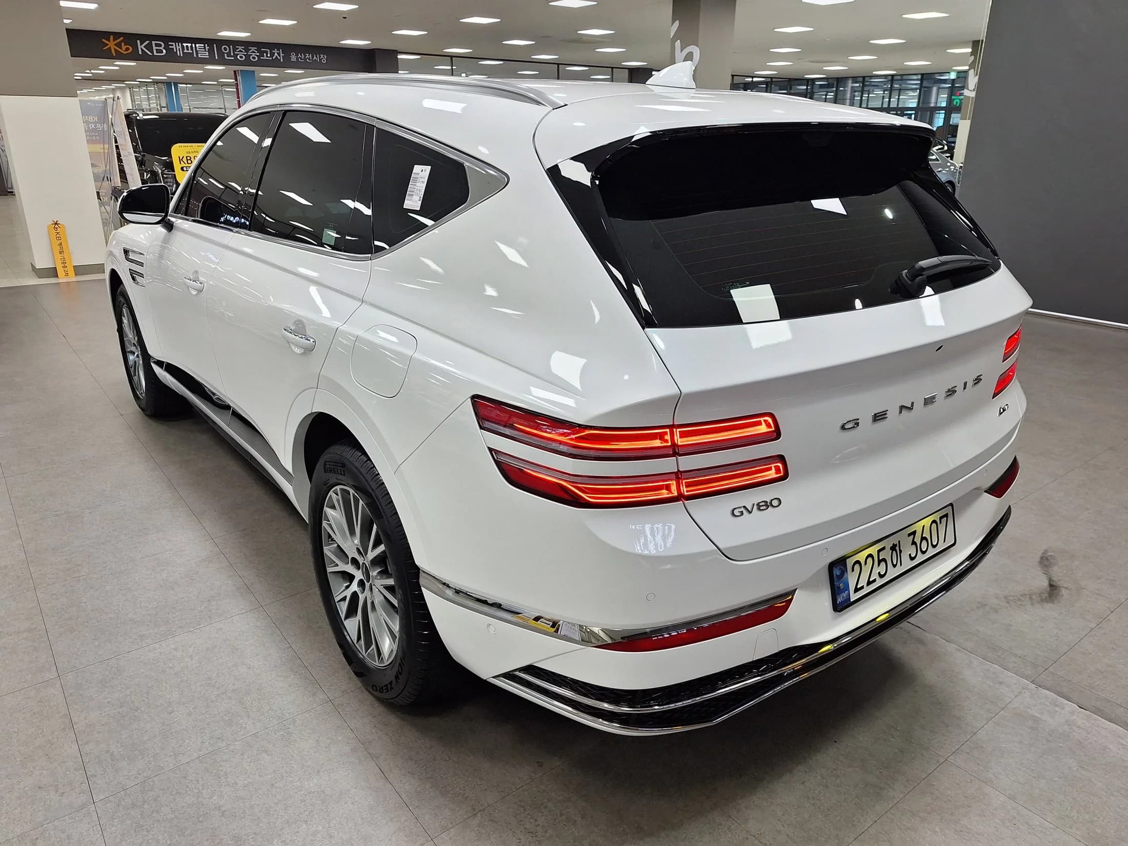 Genesis GV80 2.5T Gasoline AWD, 2025 г. 15409 км. — фото 2