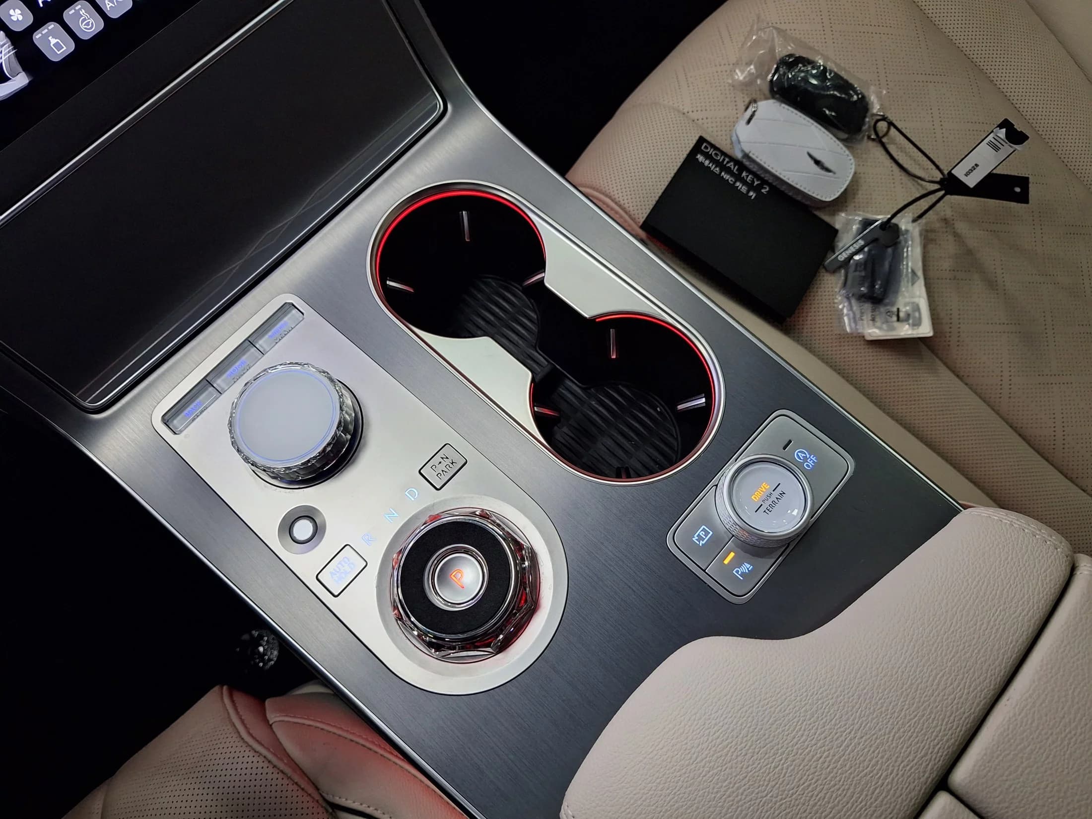 Genesis GV80 2.5T Gasoline AWD, 2025 г. 15409 км. — фото 9