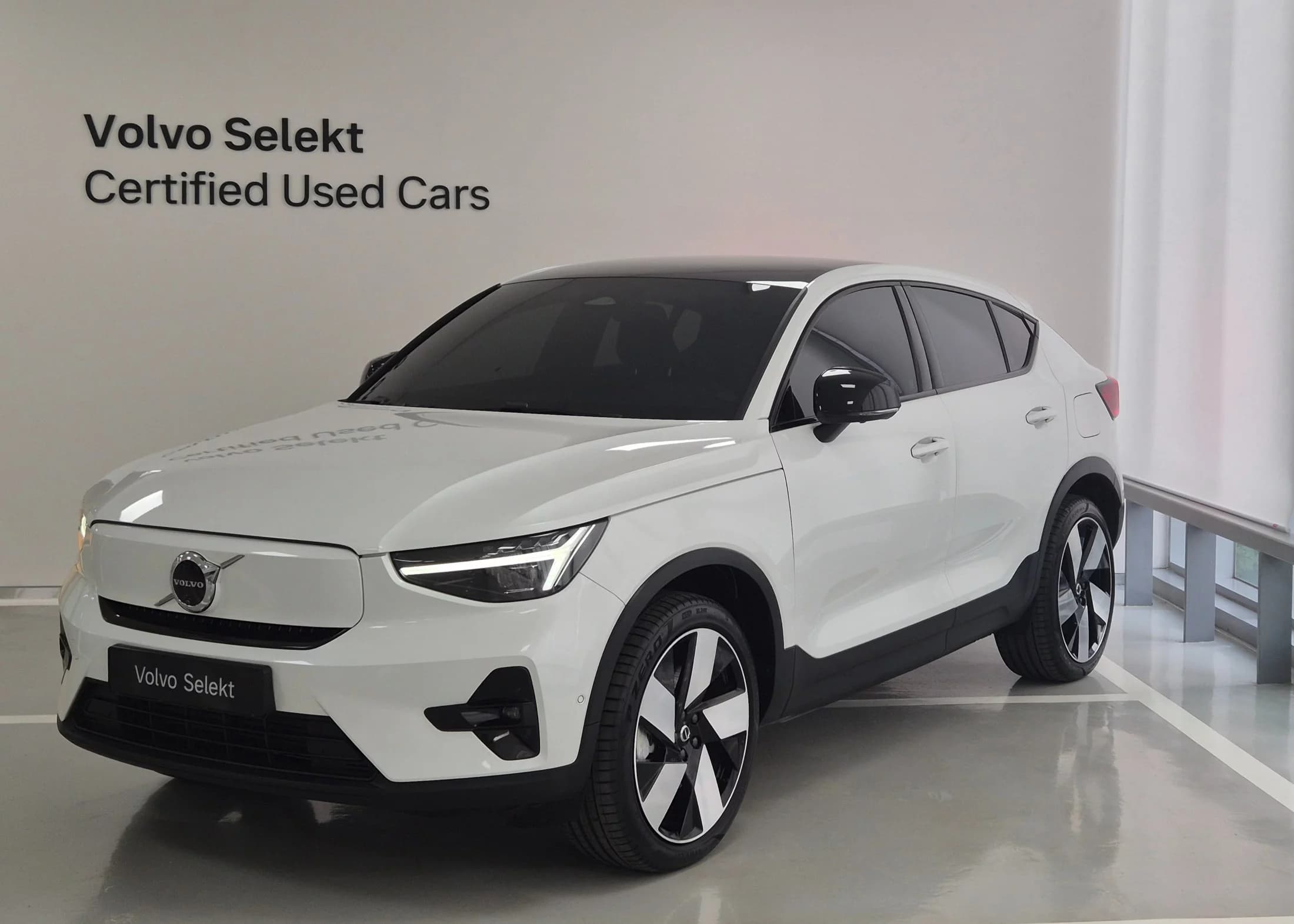 Volvo C40 Twin Ultimate, электромобиль, 2024 г. 23634 км.