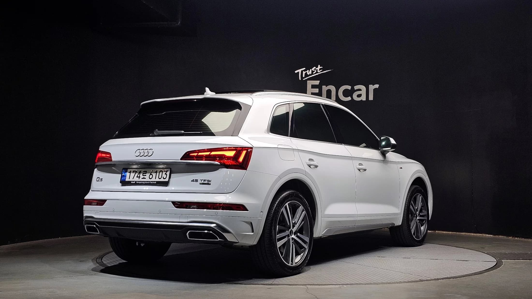 Audi Q5 45 TFSI Quattro Premium, 2022 г. 32308 км. — фото 2