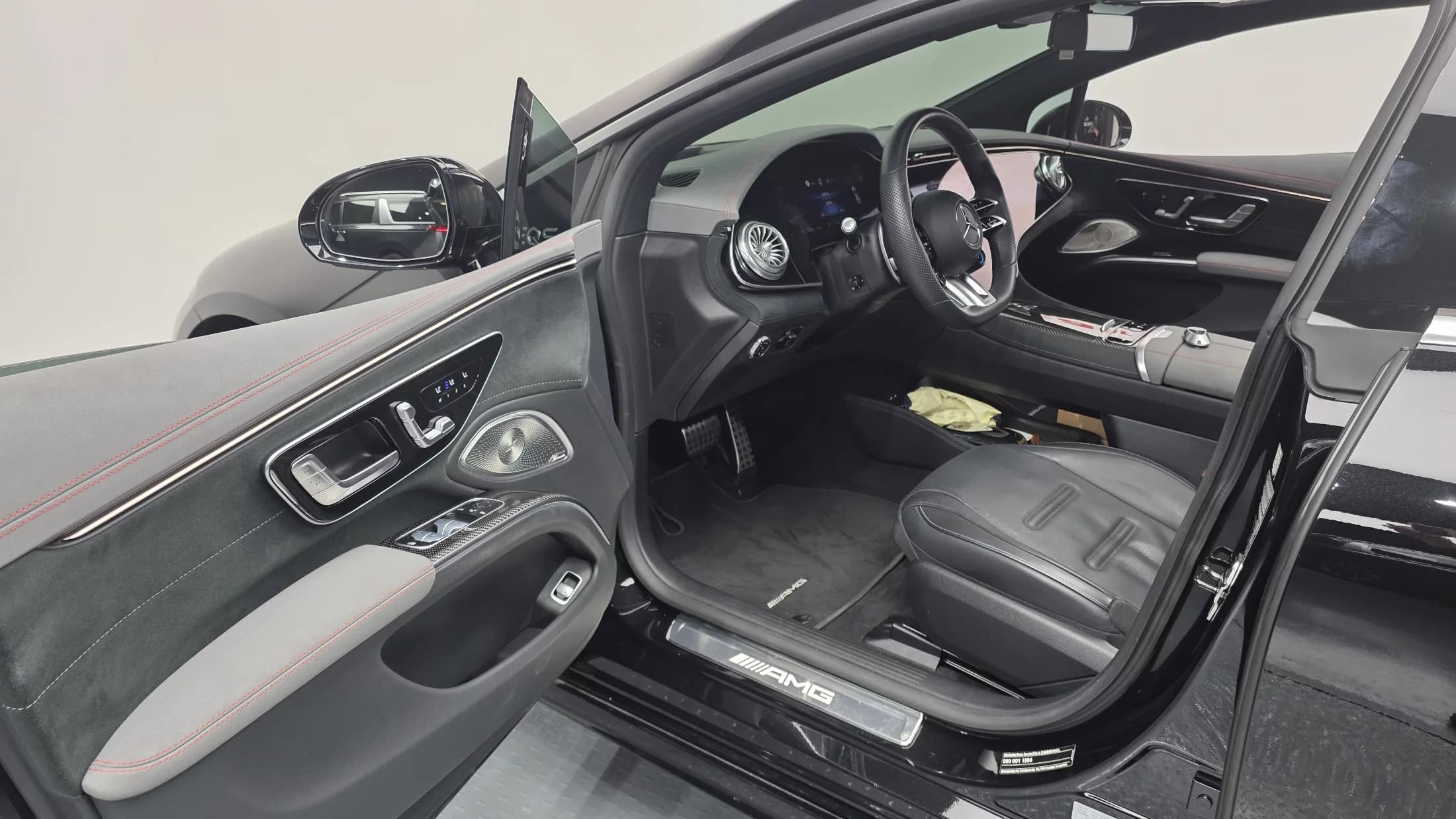 Mercedes-Benz EQS EQS53 AMG 4MATIC+, электромобиль, 2022 г. 25908 км. — фото 11