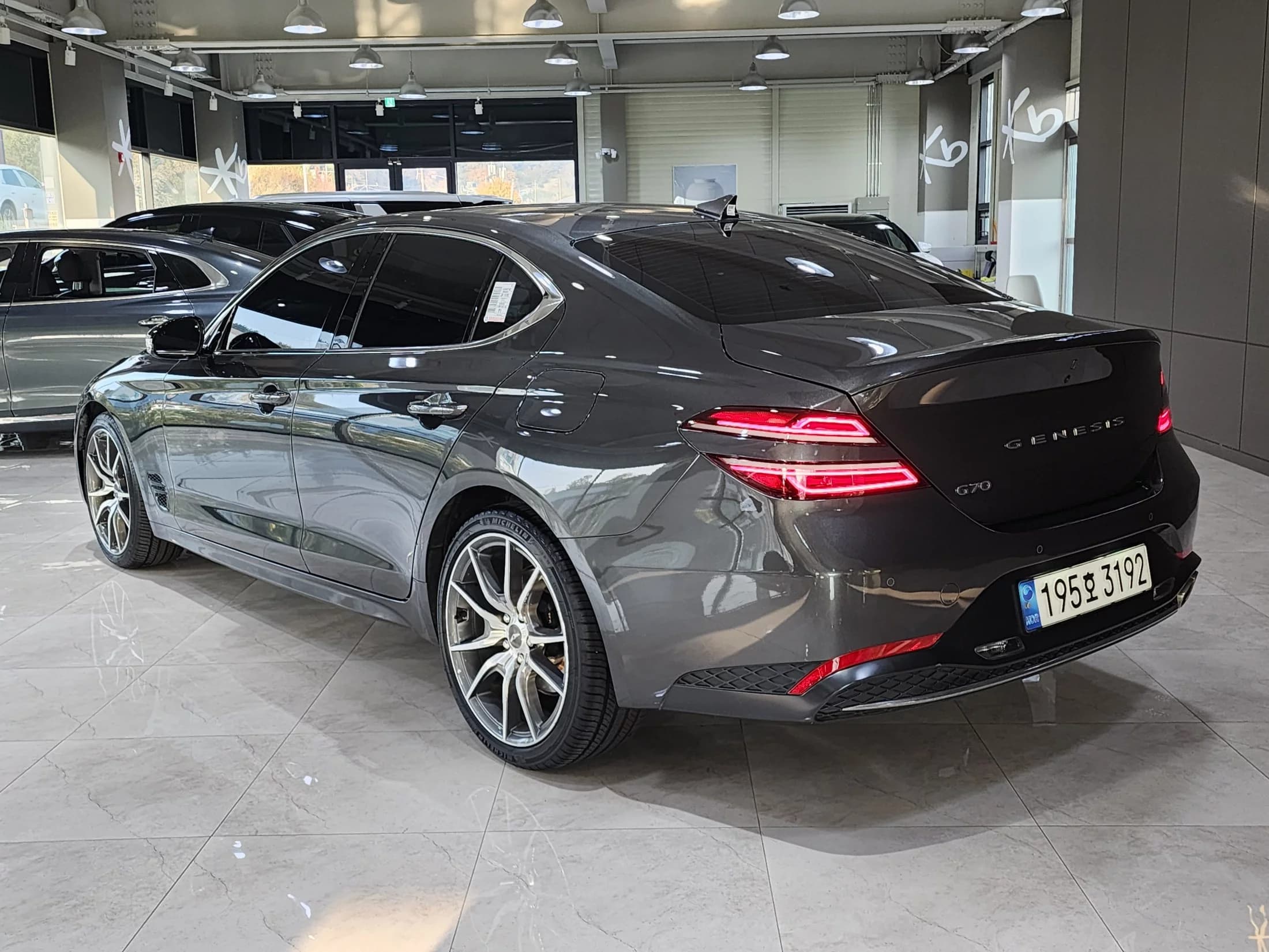 Genesis G70 Gasoline 2.0T 2WD, 2023 г. 22181 км. — фото 4