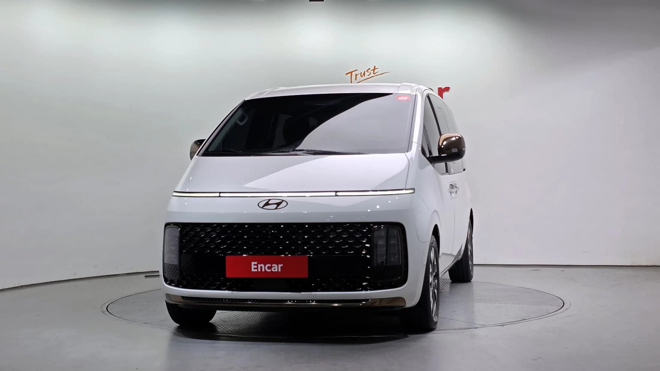 Hyundai Staria Lounge 9-Seater Inspiration, 2024 г. 40593 км. — фото 3