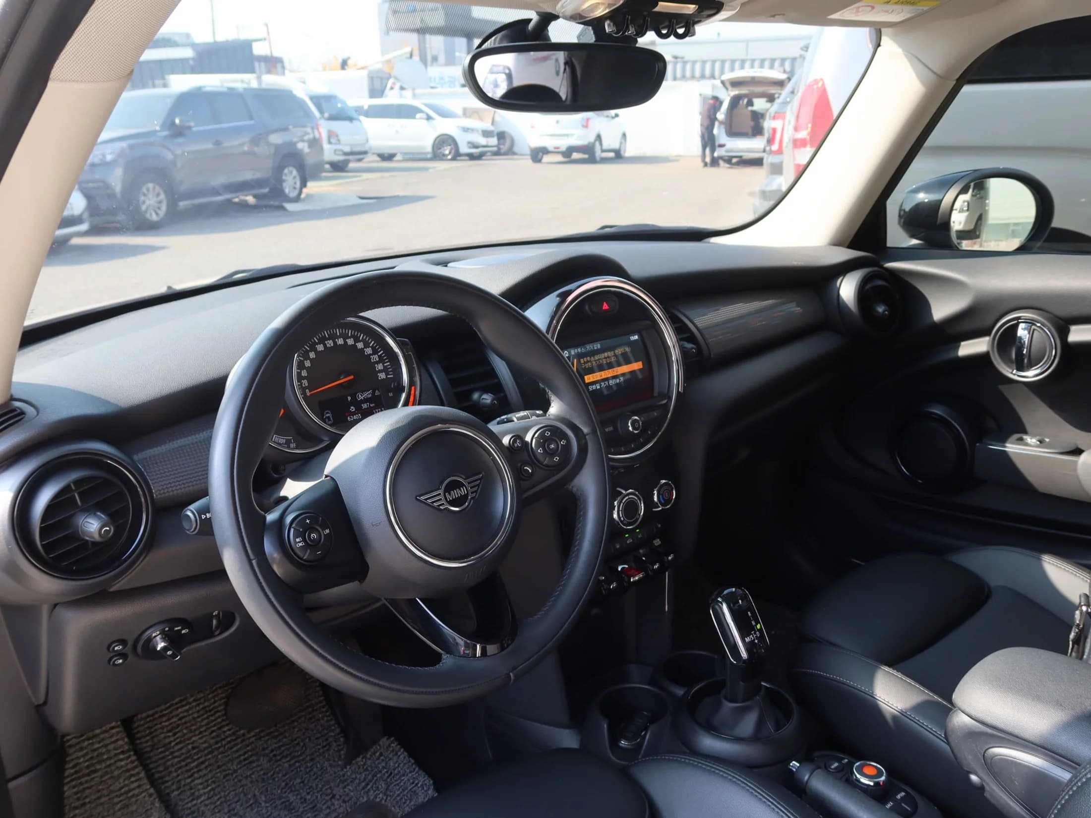 MINI Cooper Standard Third Generation, 2021 г. 62036 км. — фото 6