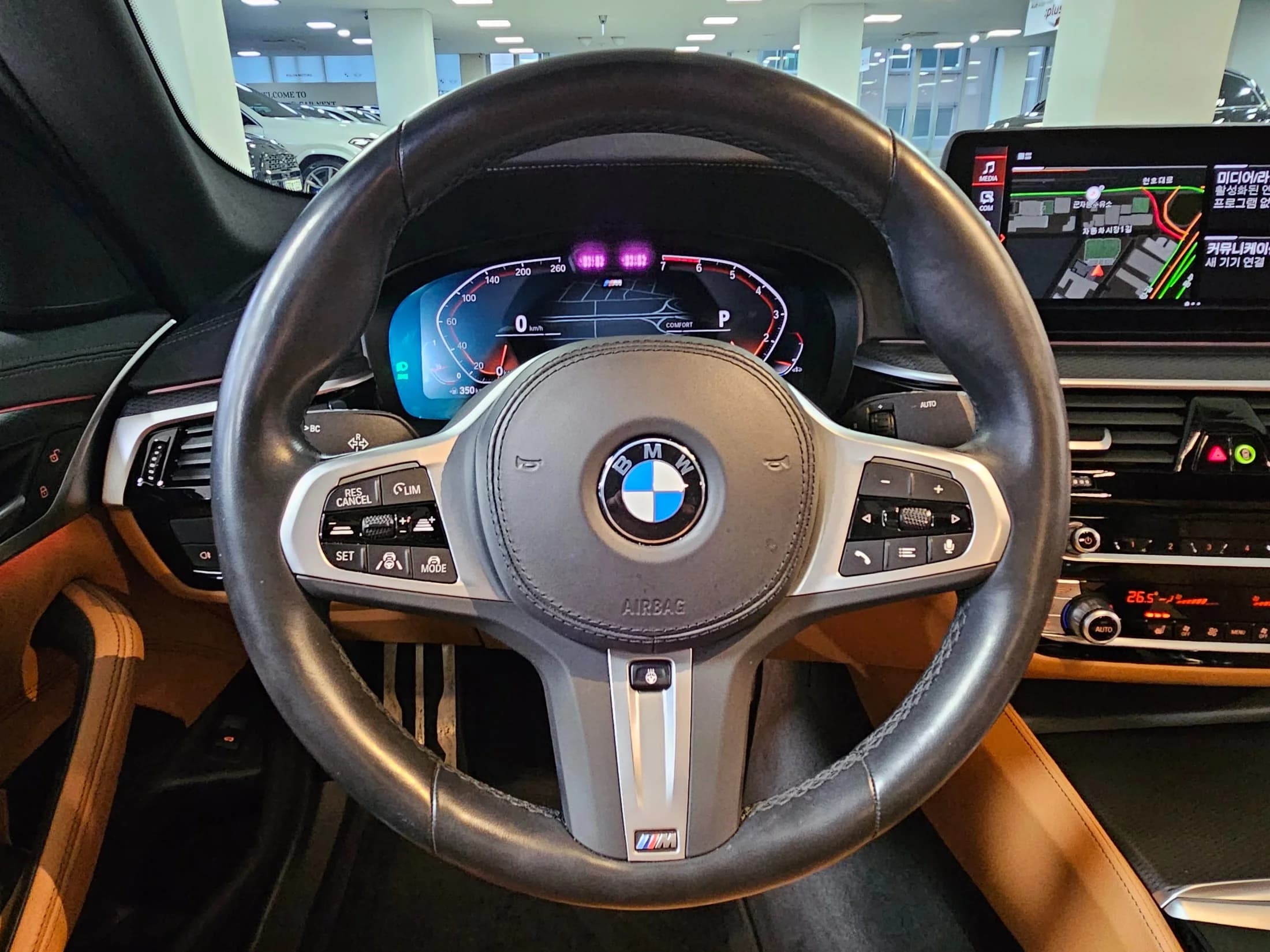 BMW 5-Series 520i M Sport, 2022 г. 59696 км. — фото 14