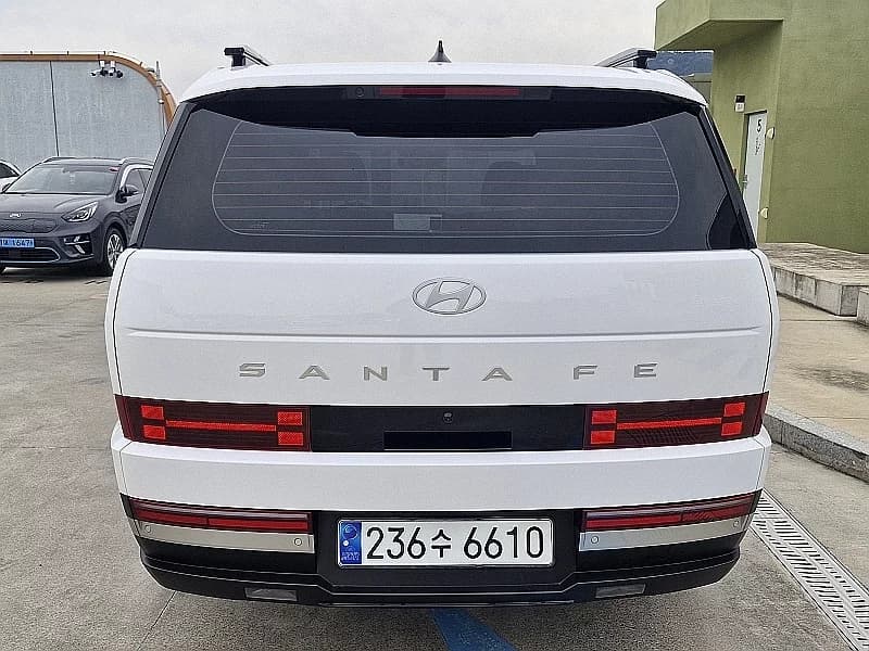 Hyundai Santa Fe HEV 1.6 2WD Prestige, гибрид, 2024 г. 25268 км. — фото 6