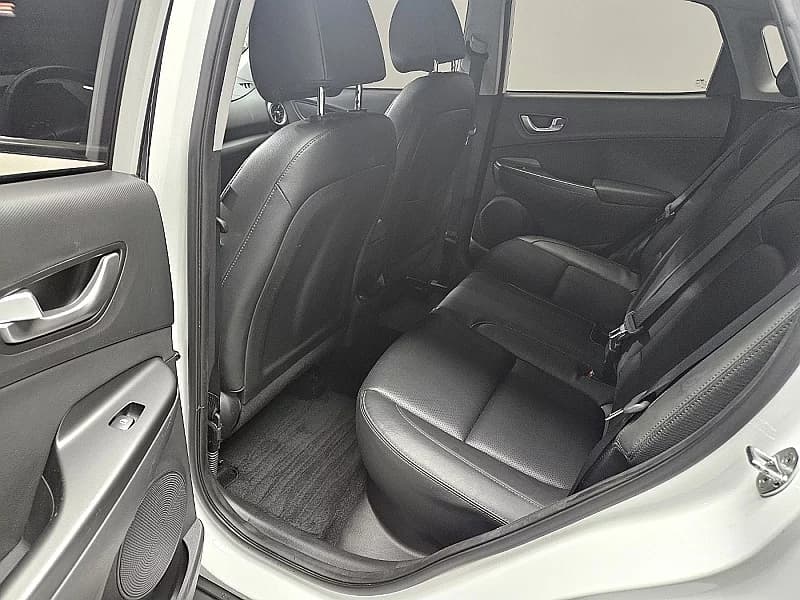 Hyundai Kona Gasoline 1.6 Turbo 2WD Smart, 2022 г. 100250 км. — фото 11